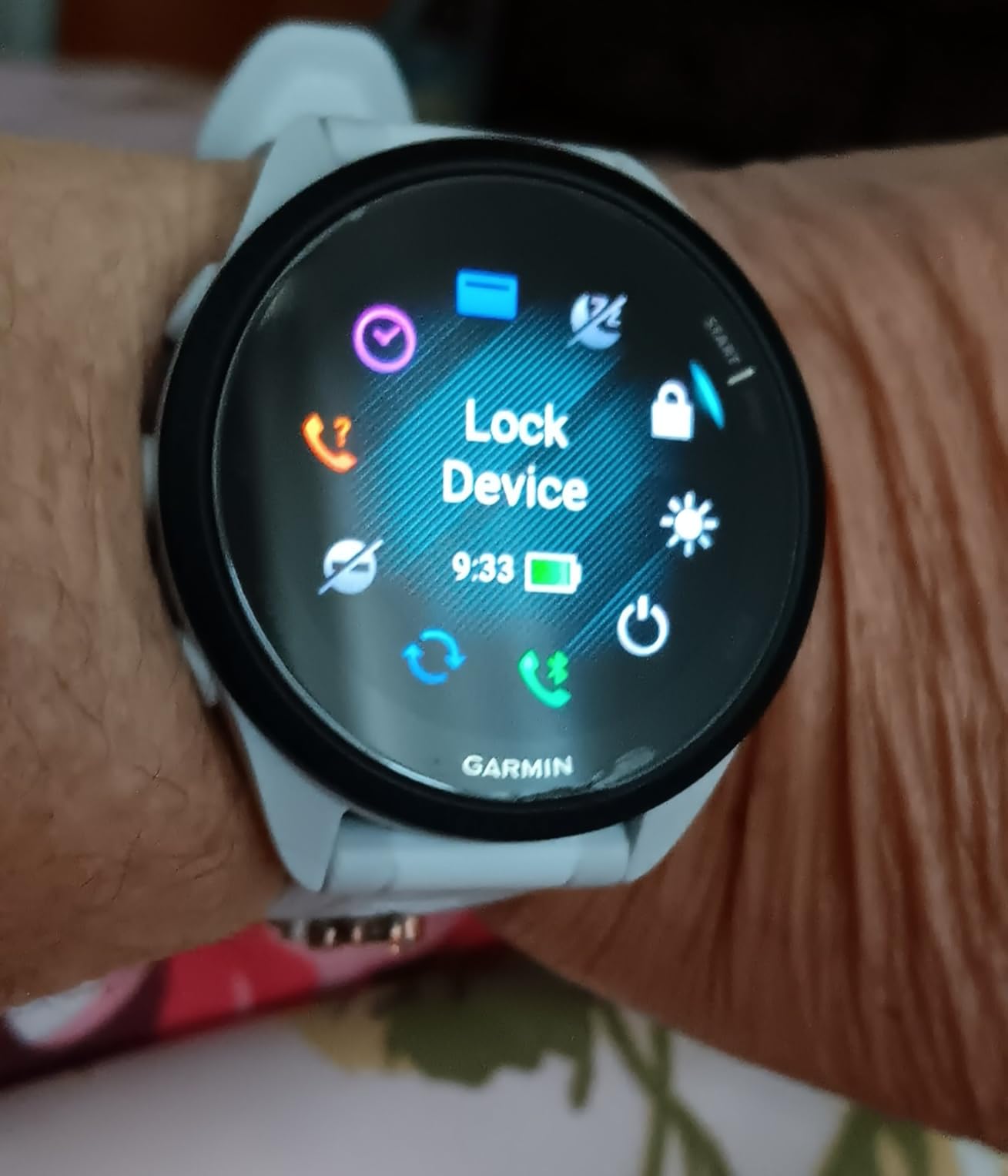Garmin Forerunner 165, Running Smartwatch, Colorful AMOLED Display, Training Metrics and Recovery Insights, Black customer photo 2