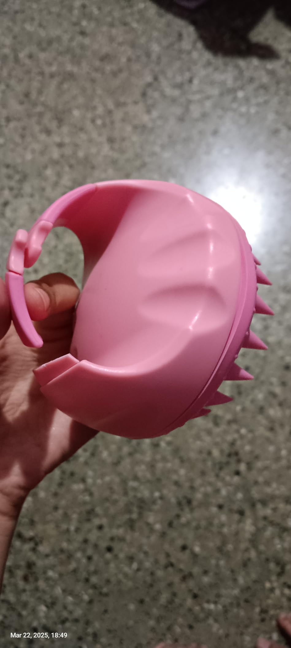 VEGAMOUR GRO Revitalizing Scalp Massager - for All Hair Types and Textures - 1 Count customer photo 1