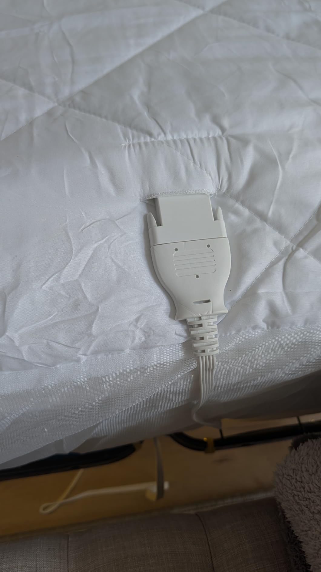Bedsure Heated Mattress Pad Queen - Bed Warmer with Memory & Preheat Functions, 12-Hour Auto Off & 10 Heat Settings, Dual Controllers, Fast Heating, Brushed Electric Mattress Pad Queen, 60