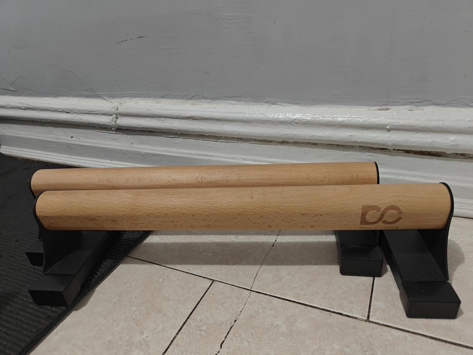 Double Circle Parallettes Push Up Bar with Ergonomic Wooden Handles - Calisthenics Equipment - Non-slip Parallel Bars for Strength Training and Calisthenics - Pushup Handles Parallettes Bars customer photo 1