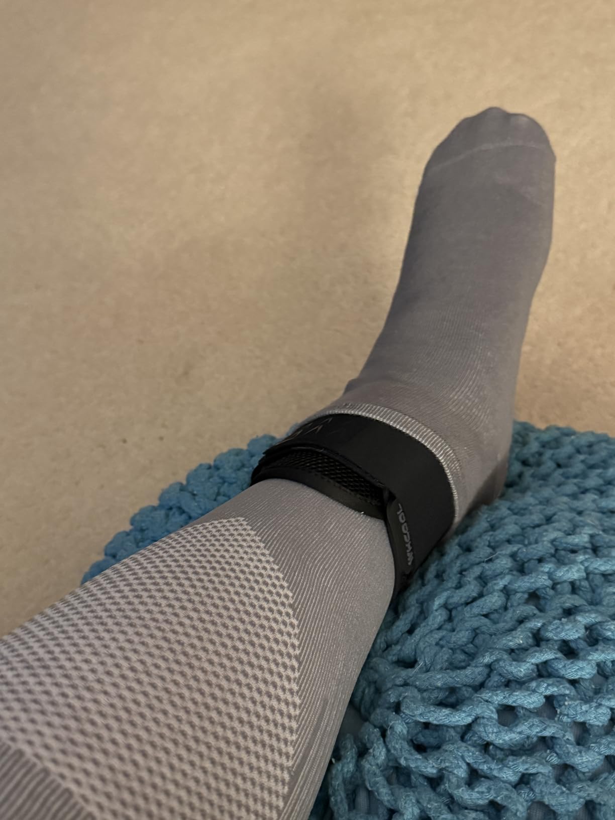 Slim-Fit Ankle Brace for Sprained Ankle, Quick Lace Up Ankle Support for Women Men with 2 Auto-Shaped Pads, Air Fabric Cool Ankle Stabilizer for Injury Recover, Running, Sports customer photo 1