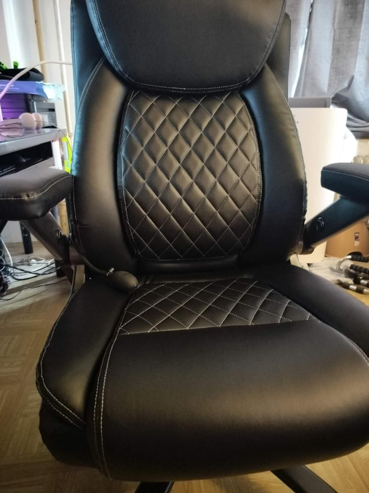 600LBS Large Heavy Duty Office Chair with 5D Flip Arms, Comfy Big and Tall Executive Office Desk Chair with Pocket Spring Cushion, High Back Computer Chair with Lumbar Support, Dual Rubber Wheel customer photo 2