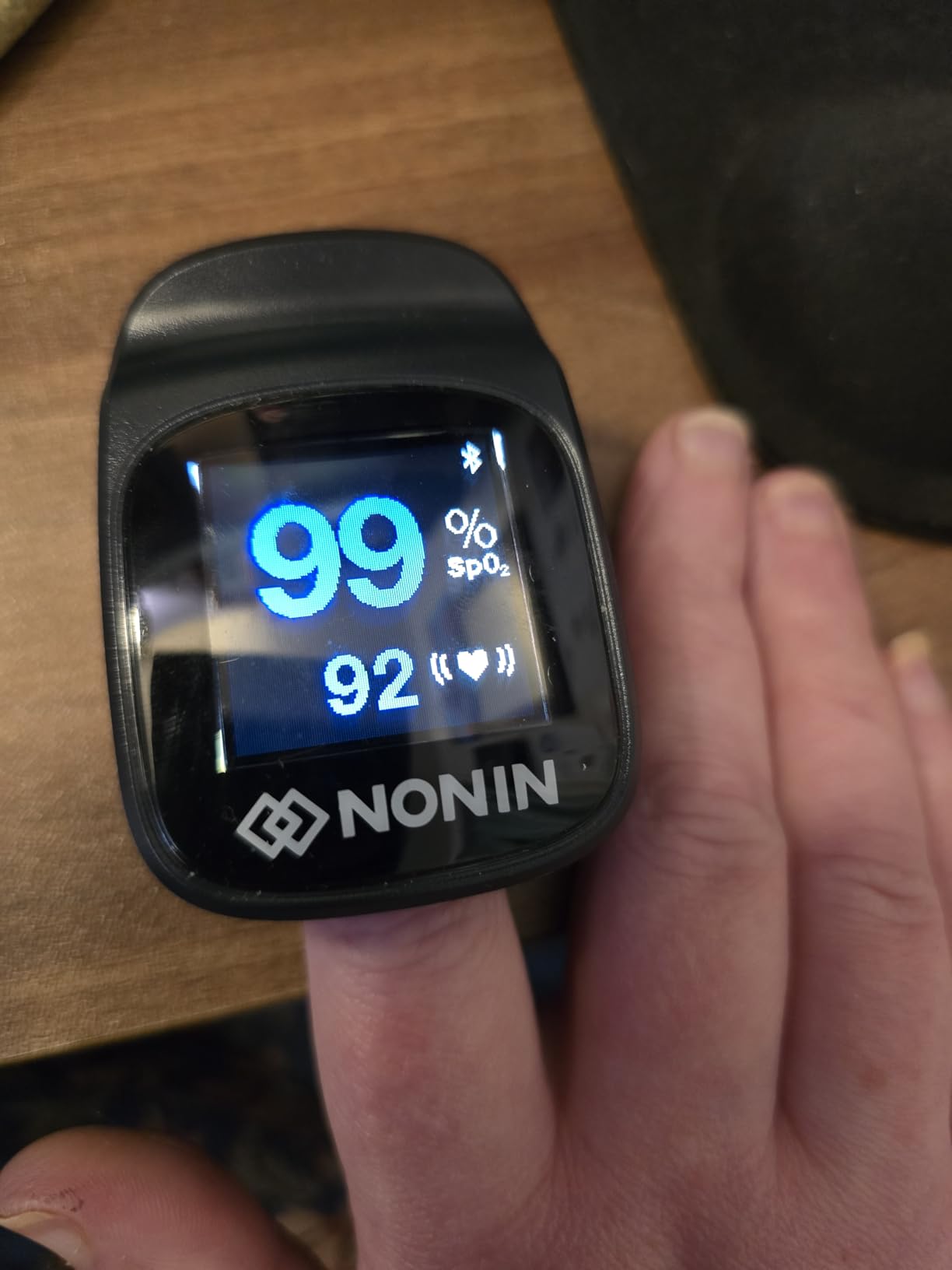 Nonin TruO2 OTC Pulse Oximeter 3250 - FDA-Cleared Blood Oxygen Monitor, Medical-Grade Accuracy, Fingertip Pulse Oximeter, Apple Health Compatible customer photo 2