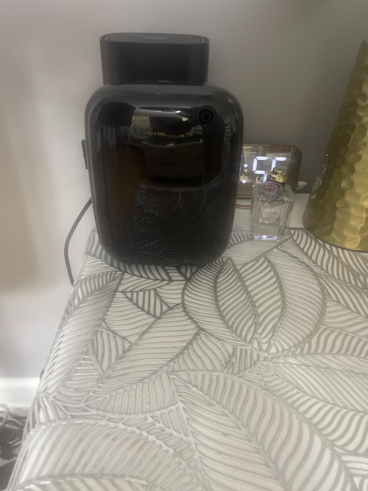 Airversa Waterless Essential Oil Diffuser for Home Large Room and Commercial Use, Up to 2000 sq ft, App Control Cold Air Diffuser, 400mL, Smart Scent Air Machine, ANW-White customer photo 1