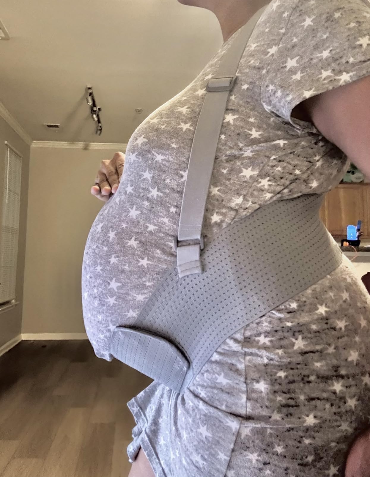 MAMODY Belly Bands For Pregnant Women Maternity Belt Pregnancy Belly Support Band Adjustable Pregnancy Belt with Back Brace Straps (Beige, Large) customer photo 1