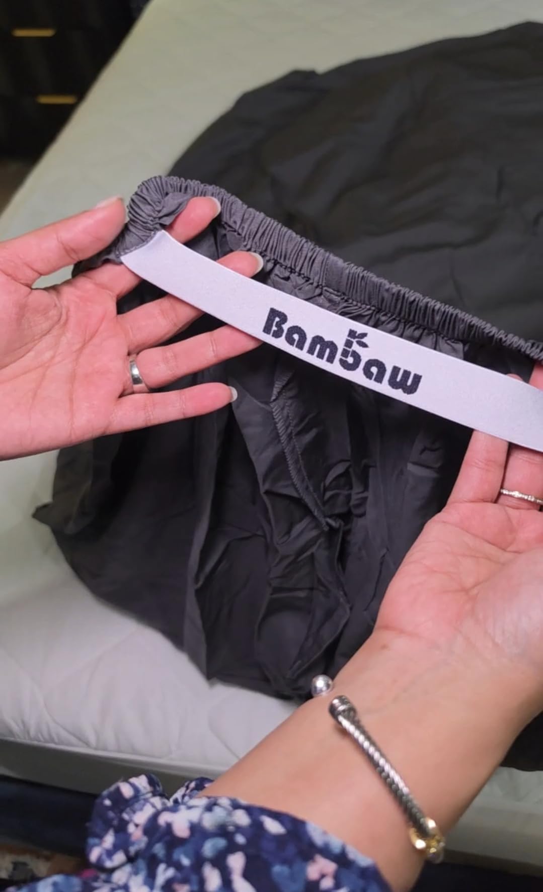 Bambaw 100% Viscose Derived from Bamboo Sheets Queen Size Set - 4pcs Cooling Sheets Queen Size, Perfect for Hot Sleepers, with Deep Pockets, Fits Up to 16'' with Elastic Corner Straps (Ivory) customer photo 2