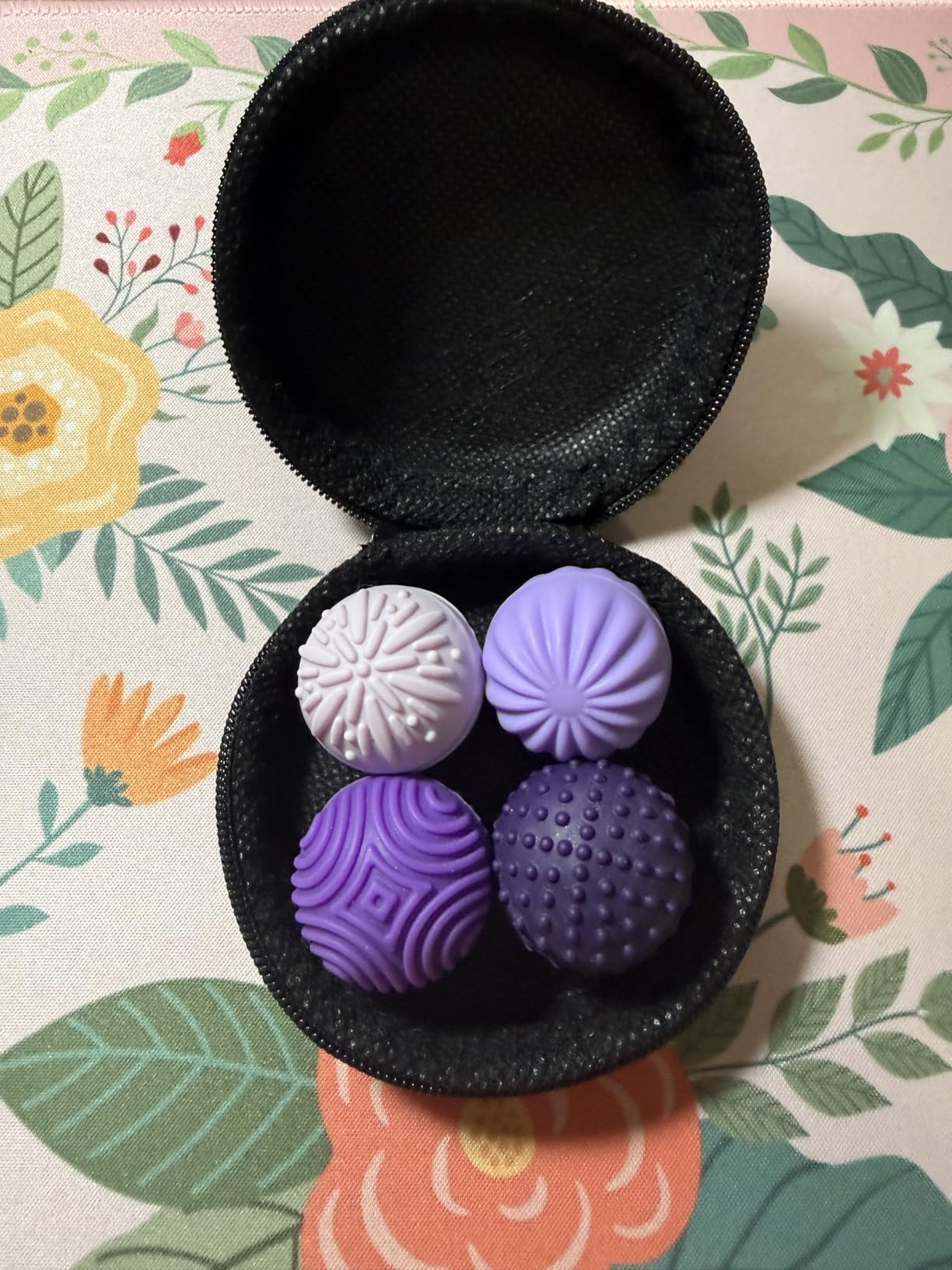 luckdoor Silicone Magnetic Balls Fidget Toys for Adults & Teens, 4PCS Stress Relief Sensory Toys for Autism ADHD Anxiety, Fun Textures Gadgets, Office Desk Toy customer photo 1