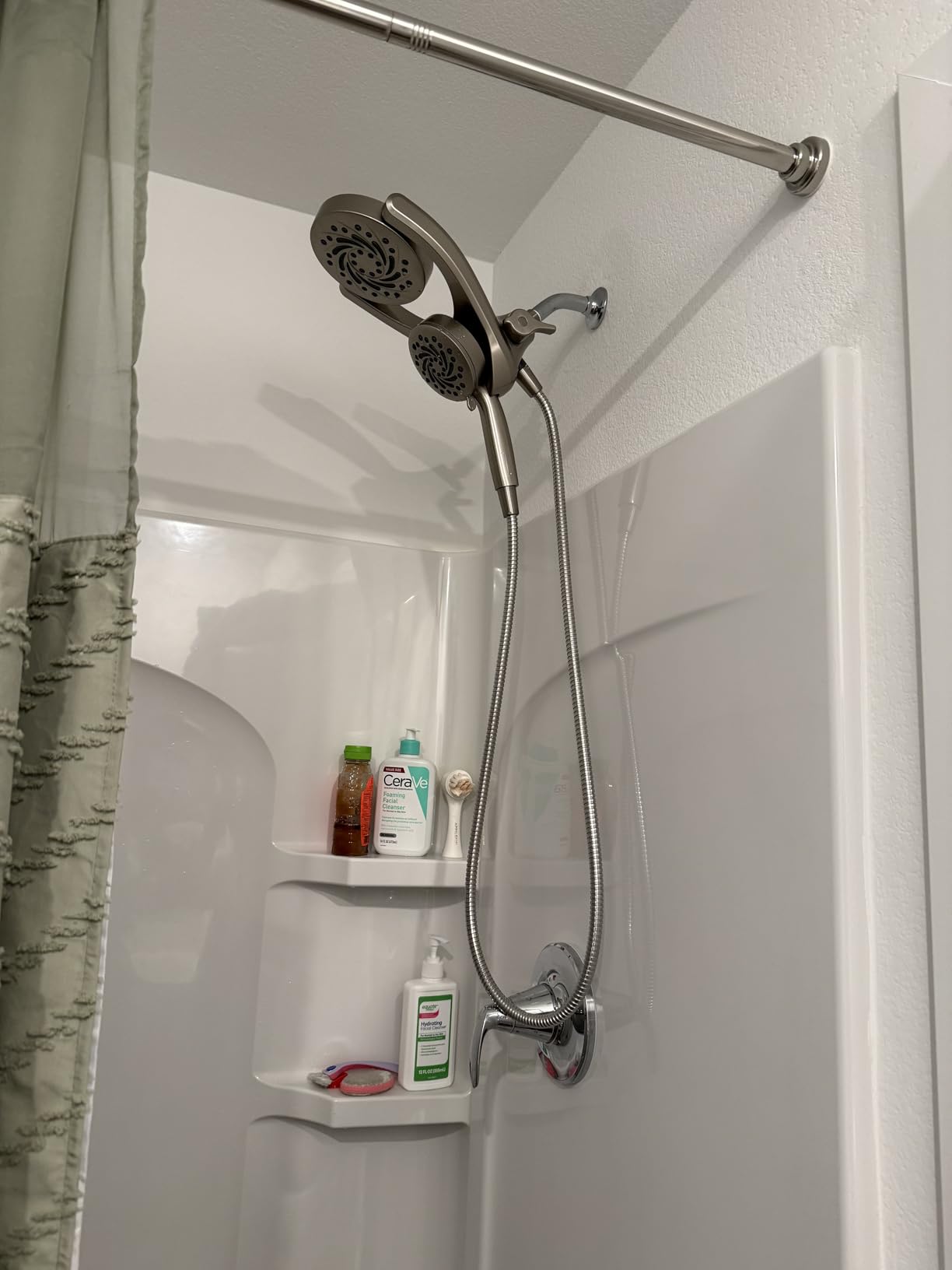 Delta 5-Setting HydroRain 2-in-1 Dual Shower Head with ProClean Spray, Chrome High Pressure Shower Head with Handheld Spray, 1.75 GPM Flow Rate, Chrome 75419 customer photo 1