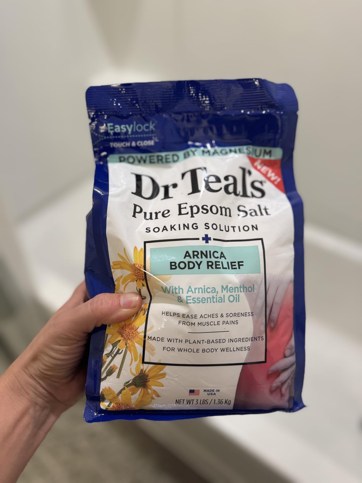 Dr Teal's Arnica Body Relief Epsom Salt Magnesium Soak with Menthol & Essential Oils, Muscle Recovery, 3 lbs customer photo 1