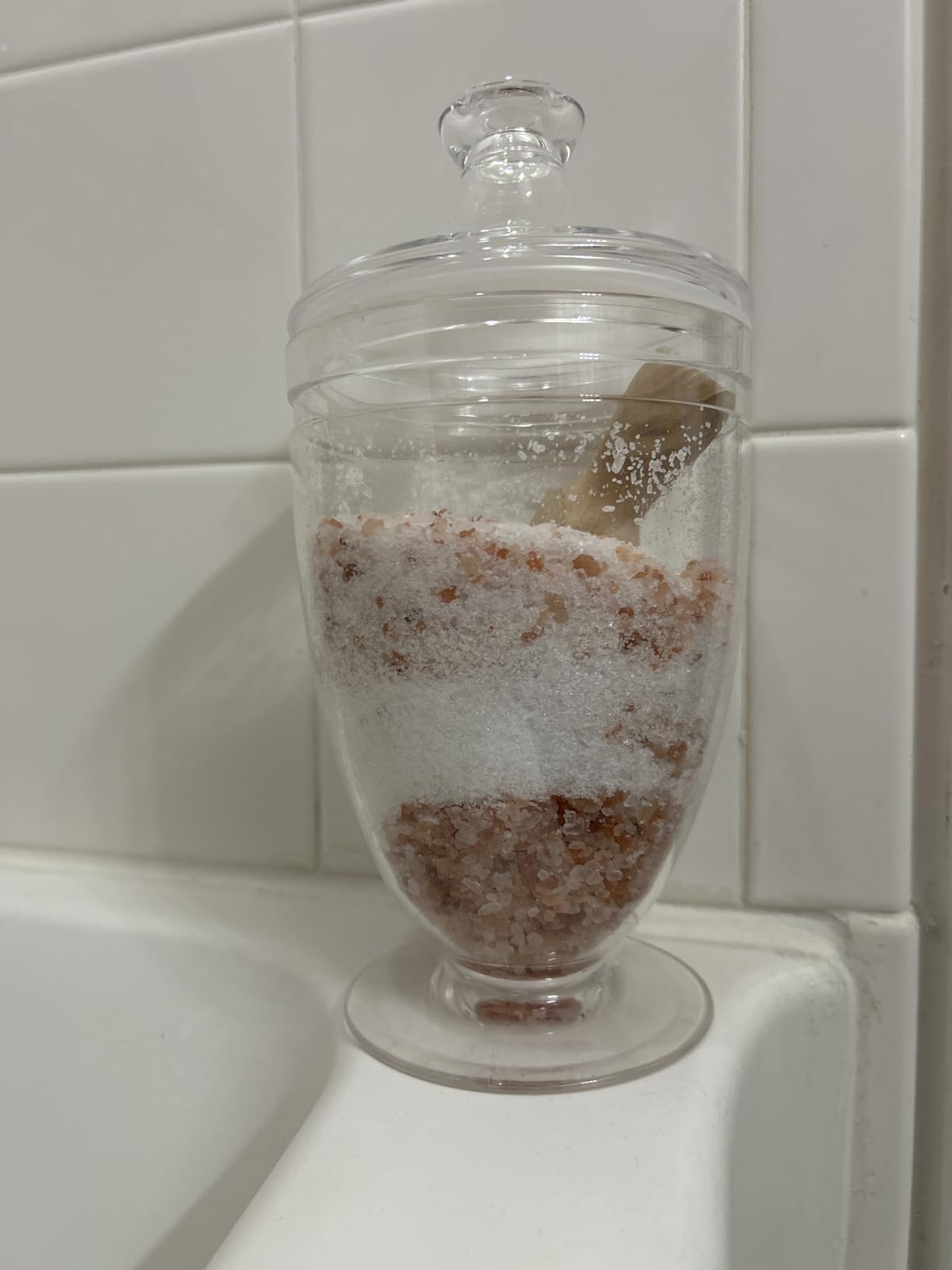 Dr Teal's Arnica Body Relief Epsom Salt Magnesium Soak with Menthol & Essential Oils, Muscle Recovery, 3 lbs customer photo 2