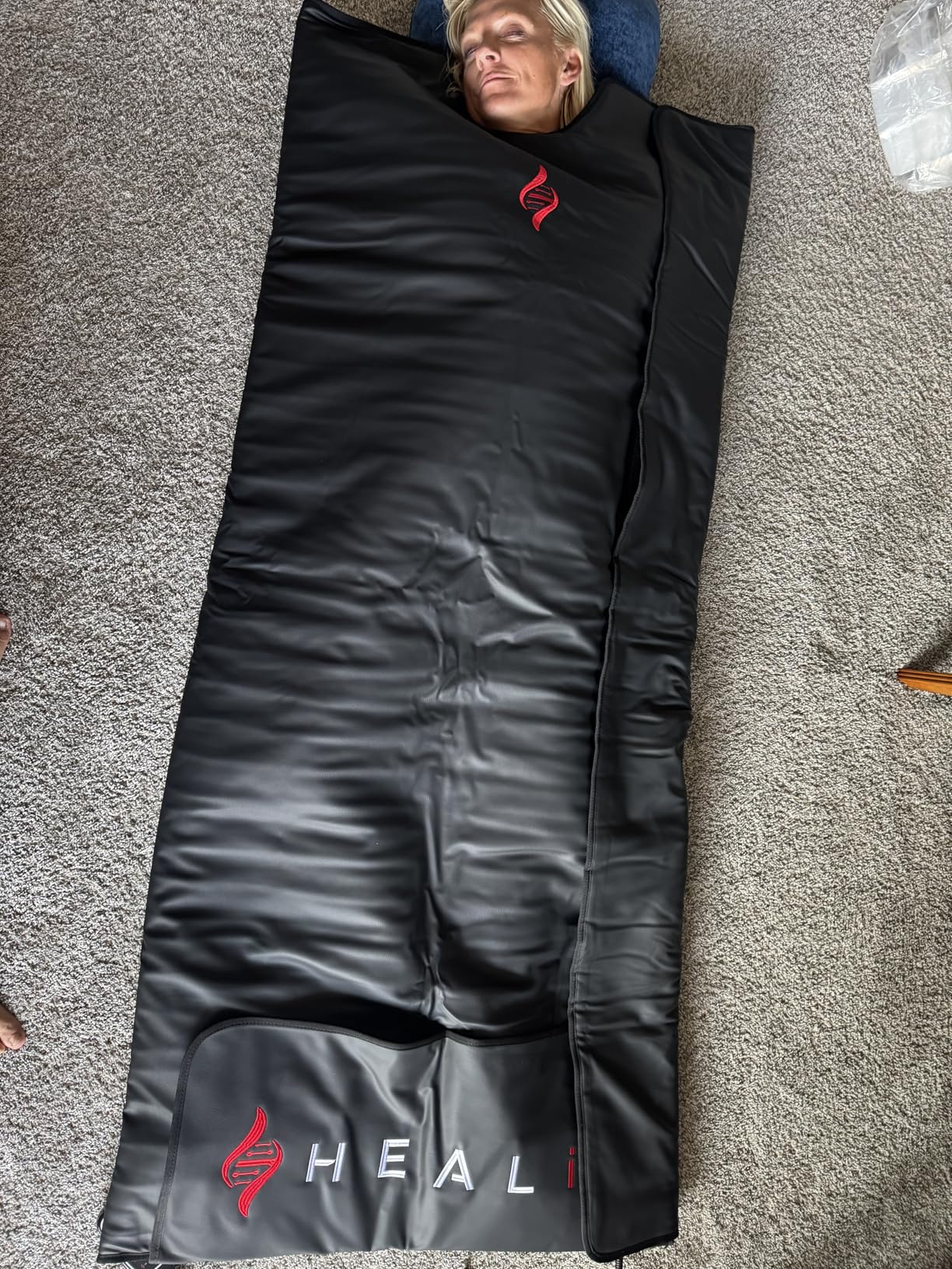 Healix Infrared Sauna Blanket - Zero EMF Portable Sauna for Detox, Recovery & Wellness - 10,000-Strand Far Infrared Carbon Fiber Heating, Adjustable 77-176 F | Hook-and-Loop Closure customer photo 1