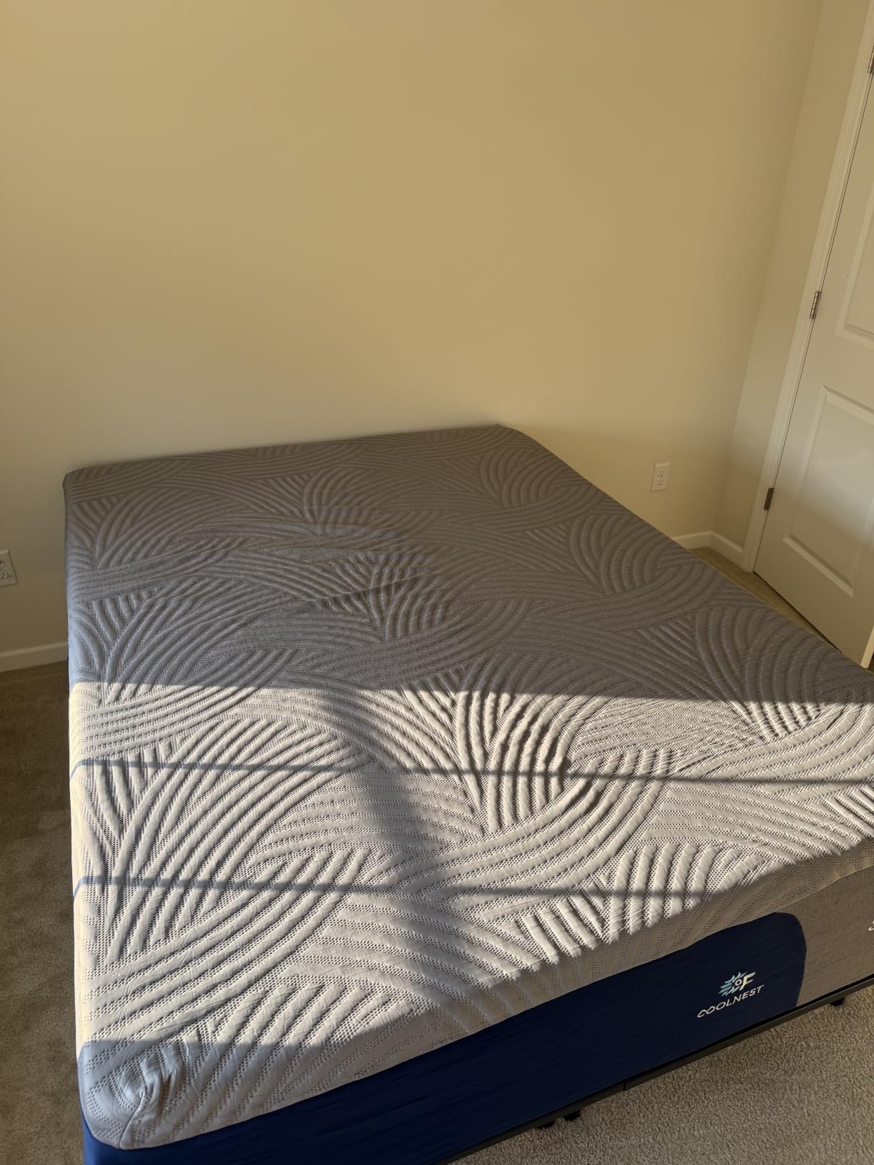 Sweetnight CoolNest Queen Mattress, 14 inch Cooling Queen Size Memory Foam Mattress for Cool Night Sleep, 5-Zone Ergo Support for Pressure Relief, Medium, CertiPUR-US Certified customer photo 2