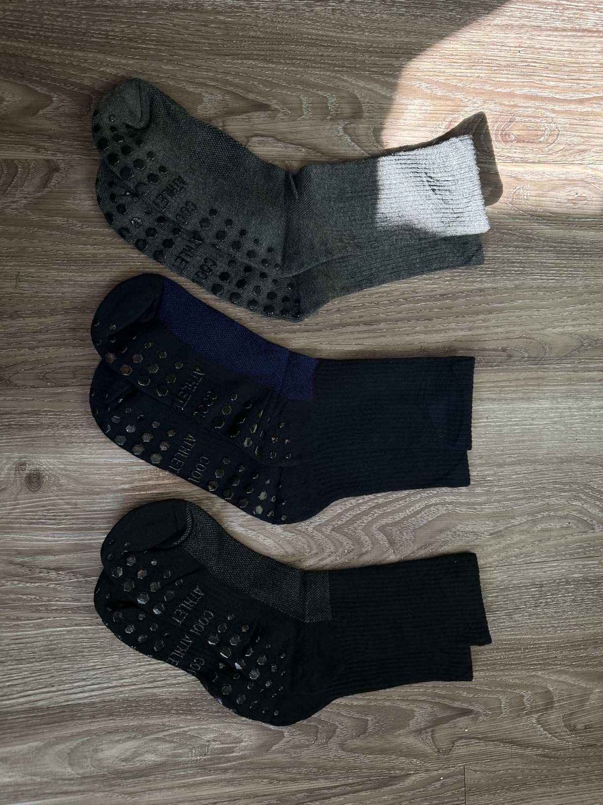 COOLMATE Mens Grip Socks Men Non Slip Size 6-10-13-14, Non Slip Pilates Yoga Socks for Men with Grips, Gifts for Men customer photo 1