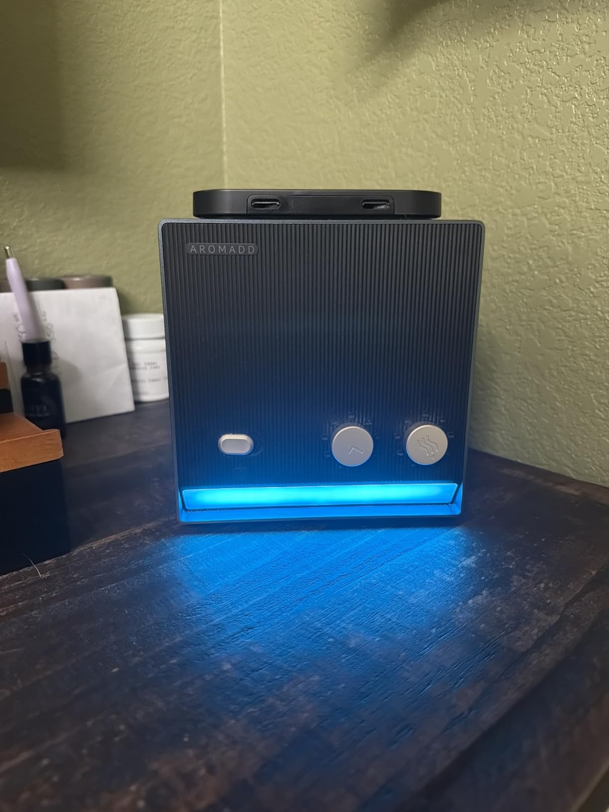 Aromadd Smart Waterless Essential Oil Diffuser with Dual Nozzle, Cold Air Tech Scent Air Machine with 8 Timer Settings, 9 Mist Levels, Hotel Collection Diffuser for Home & Office customer photo 1