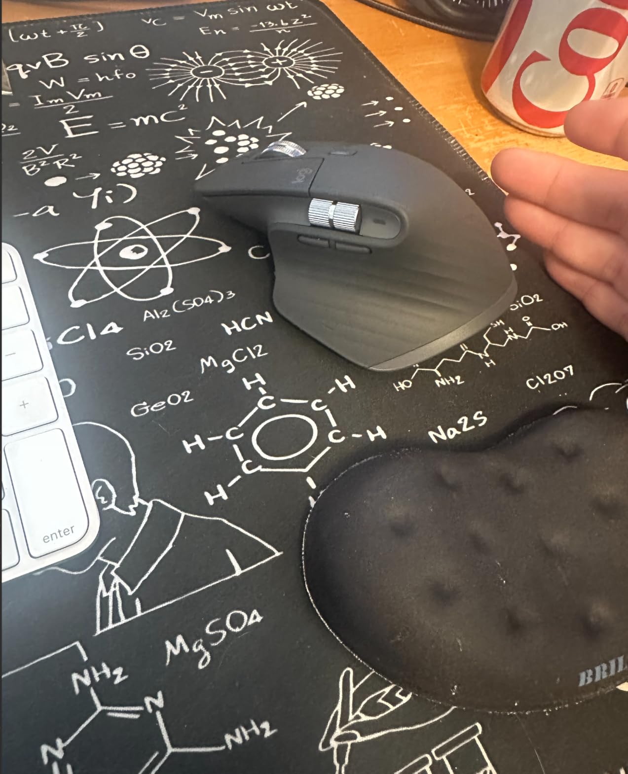 Logitech MX Master 3S Bluetooth Edition Wireless Mouse, No USB Receiver - Ultra-Fast Scrolling, Ergo, 8K DPI, Track on Glass, Quiet Clicks, Works with Apple Mac, Windows PC, Linux, Chrome - Graphite customer photo 1