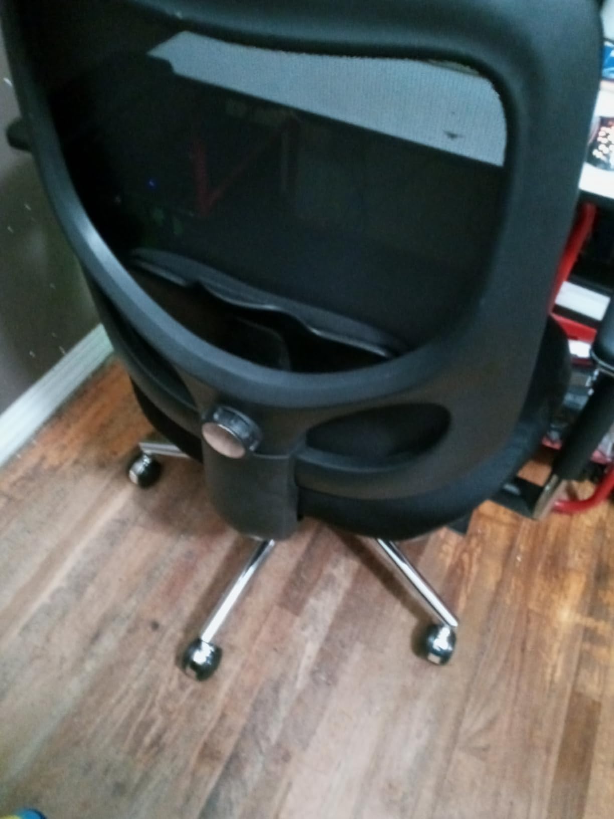 750lbs Big and Tall Office Chair with Wide Thick Seat Cushion for Heavy People Ergonomic Computer Mesh Desk Chairs with 4D Armrests, Adjustable Lumbar Support for Adults 8 Hours Daily Work customer photo 1