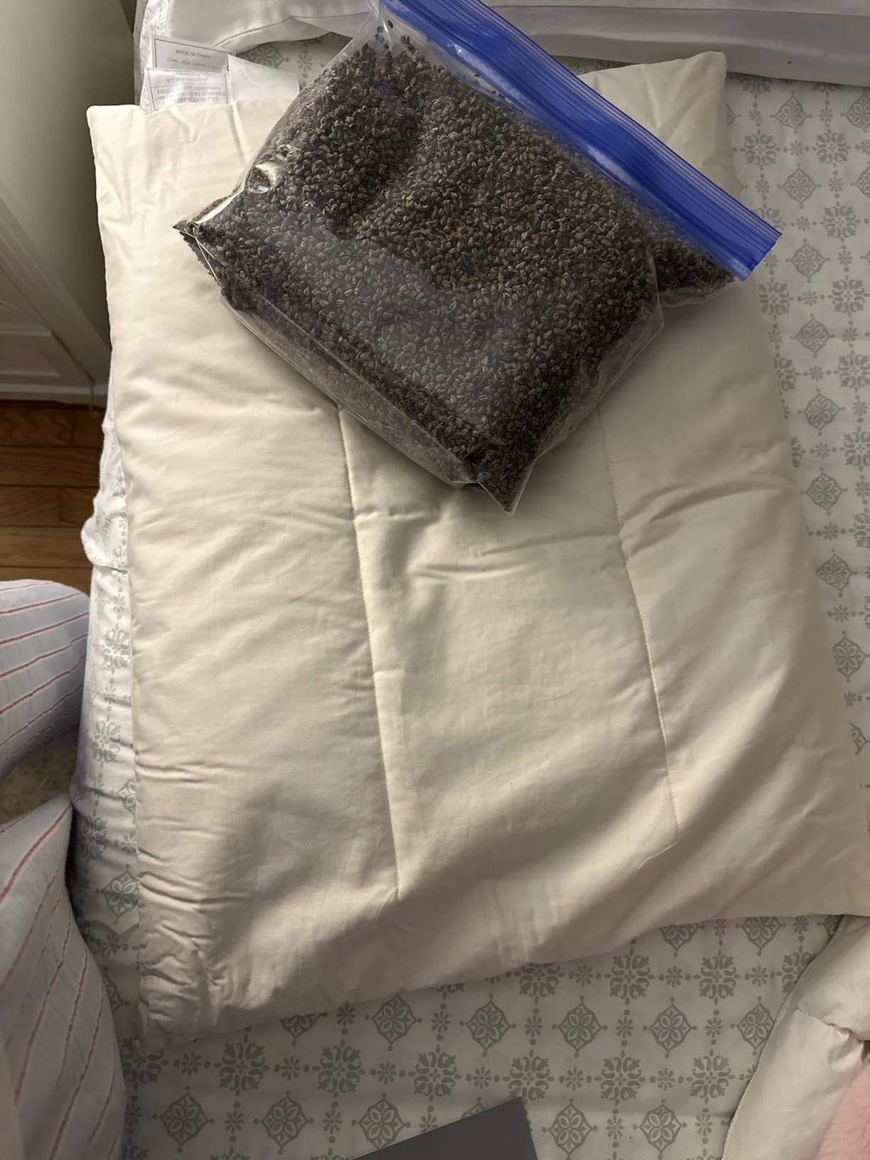 LOFE Buckwheat Pillow with Baffle Box- Adjustable Height Reduce Neck Pain | 3 Adjustable Zones for Neck & Shoulders Support | Organic Cotton Pillowcase | Back/Stomach Sleepers on Home/travel 20x26in customer photo 1