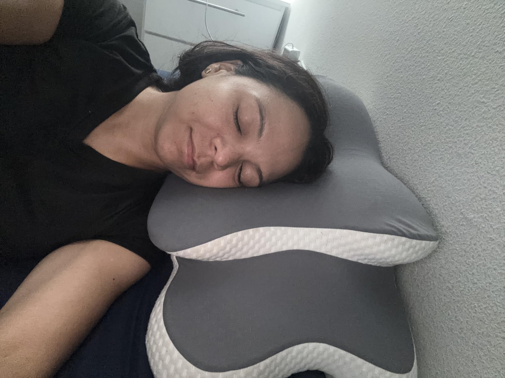 Ergo Pillow for Sleep Apnea, Neck Pain, and Snoring Relief | Cervical Neck Pillow for Neck Pain Relief & Side Sleeper | Orthopedic Memory Foam with Ergonomic Neck Support, Gray, Standard customer photo 2