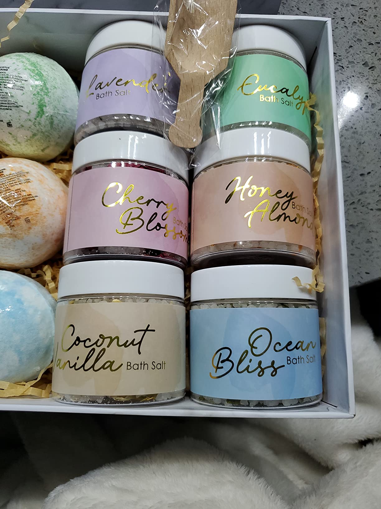 9-Piece Floral Epsom Salt Gift Set for Women with 6 x 120g Epsom Salt, Bath and Body Gift Set in Elegant Box customer photo 2