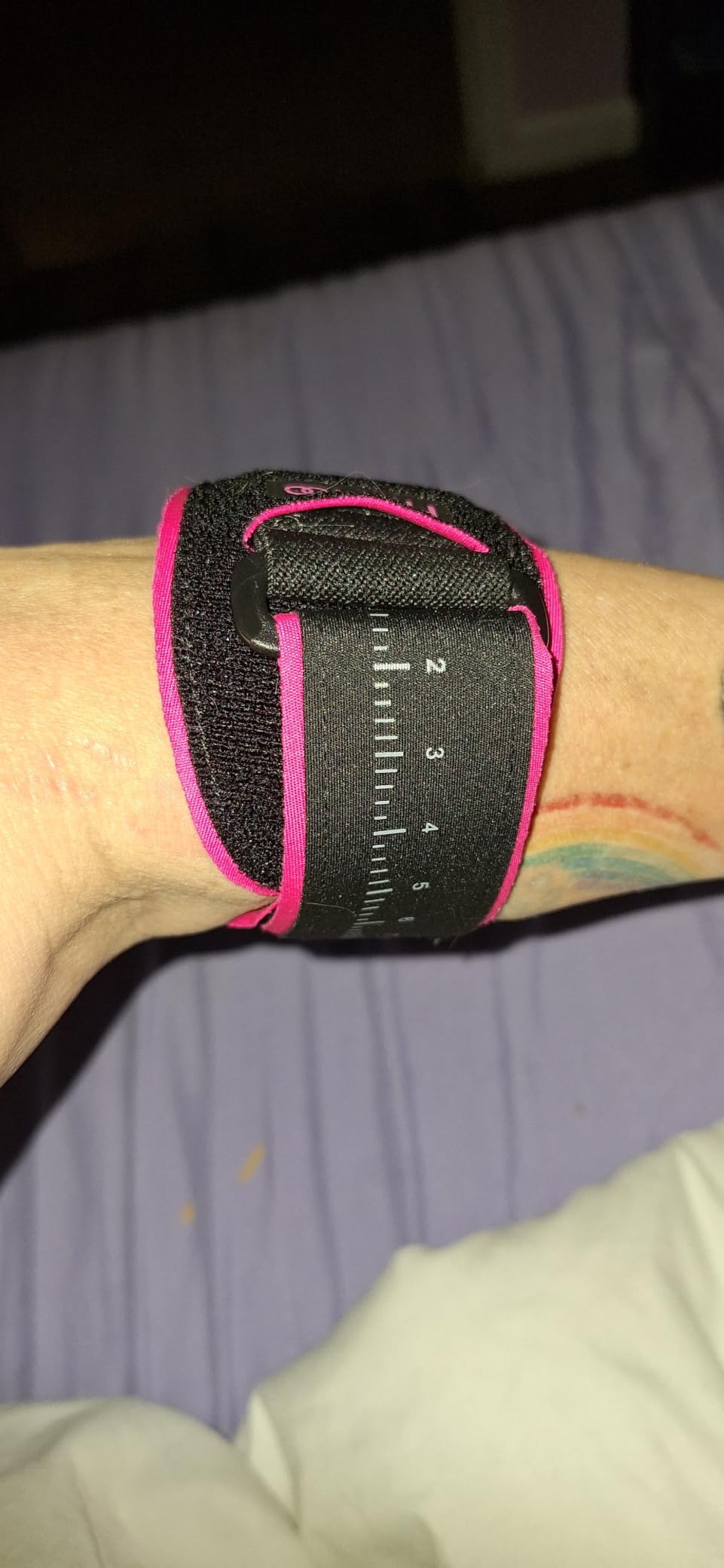 FREETOO Tennis Elbow Brace for Men Women for Tendonitis, Tennis Elbow Strap with Gel Pad, Golfers Elbow Brace for Men for Tennis & Golfers Elbow, Lateral Medial Epicondylitis. Fits Forearm 7.1