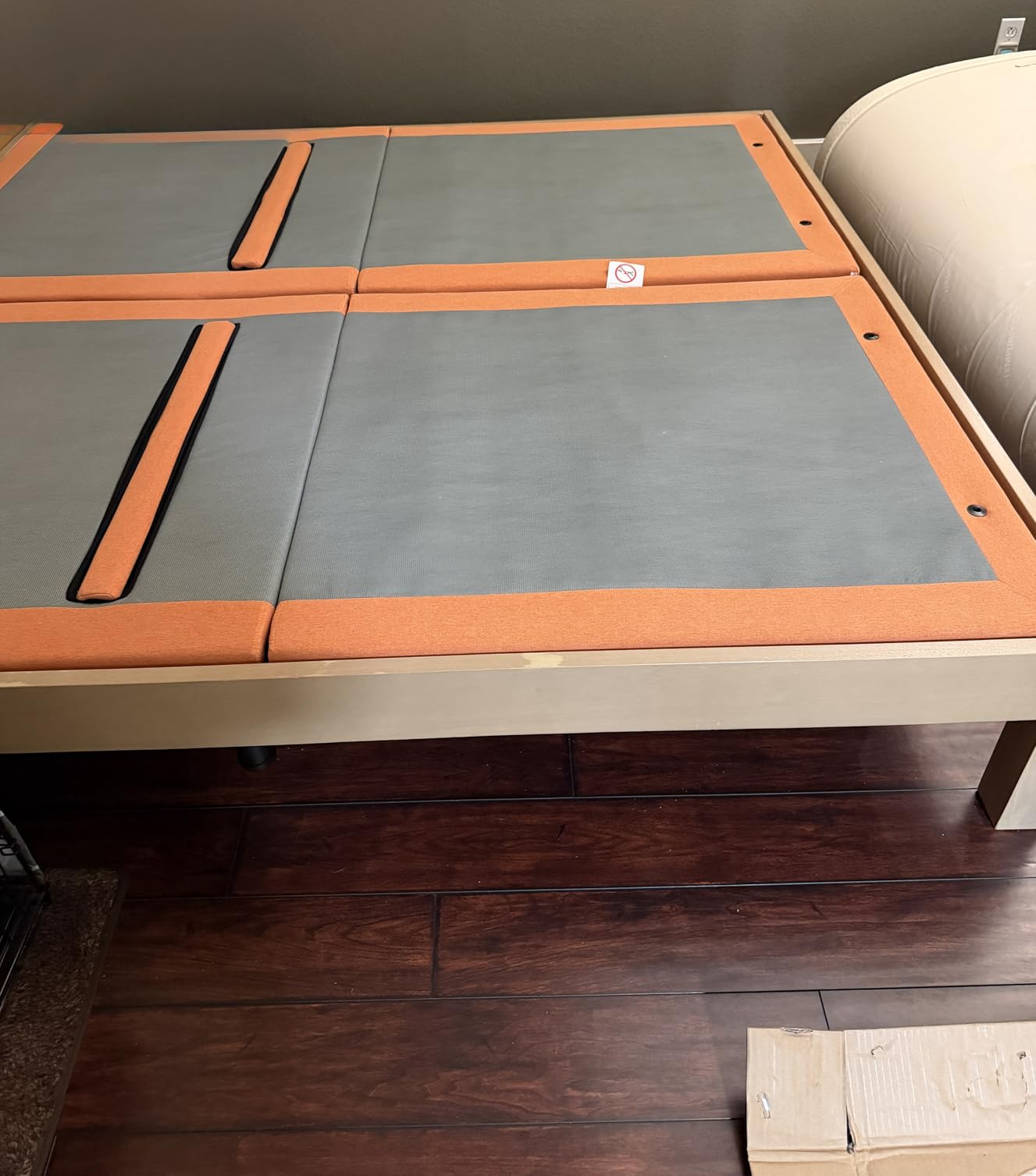 ESHINE Queen Adjustable Bed Frame with Lumbar Support, Head-Pillow-Tilt, Under Bed Light, Smart App Control, Zero Gravity, Dual USB Ports, 6000 Series customer photo 2