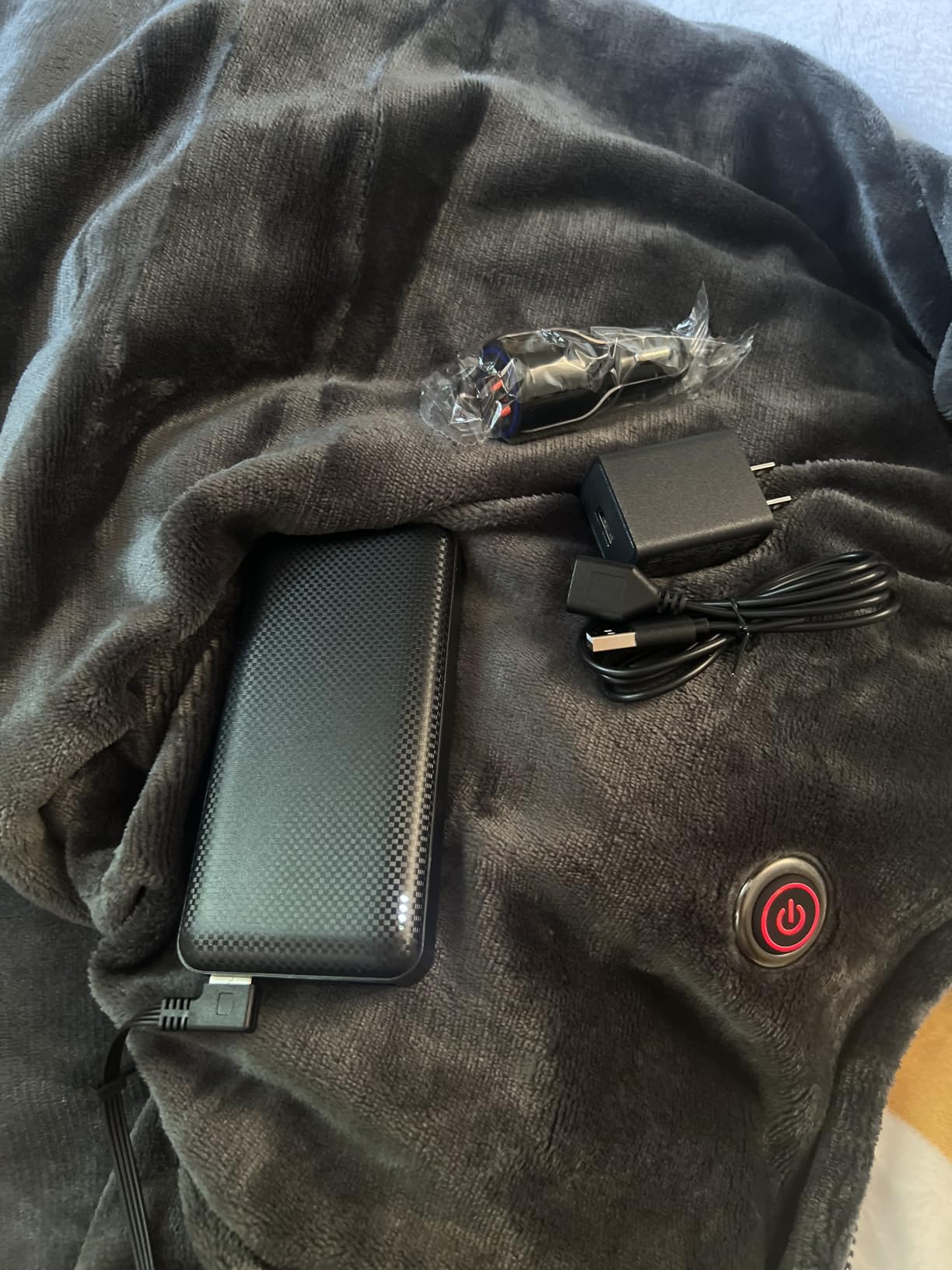 Cordless Heated Blanket with Hood, USB Battery Powered Heated Wearable Blanket with 9 Heating Zones, 20000 mAh Power Bank, 3 Levels, Portable Heated Throw Blanket, Heated Shawl customer photo 1