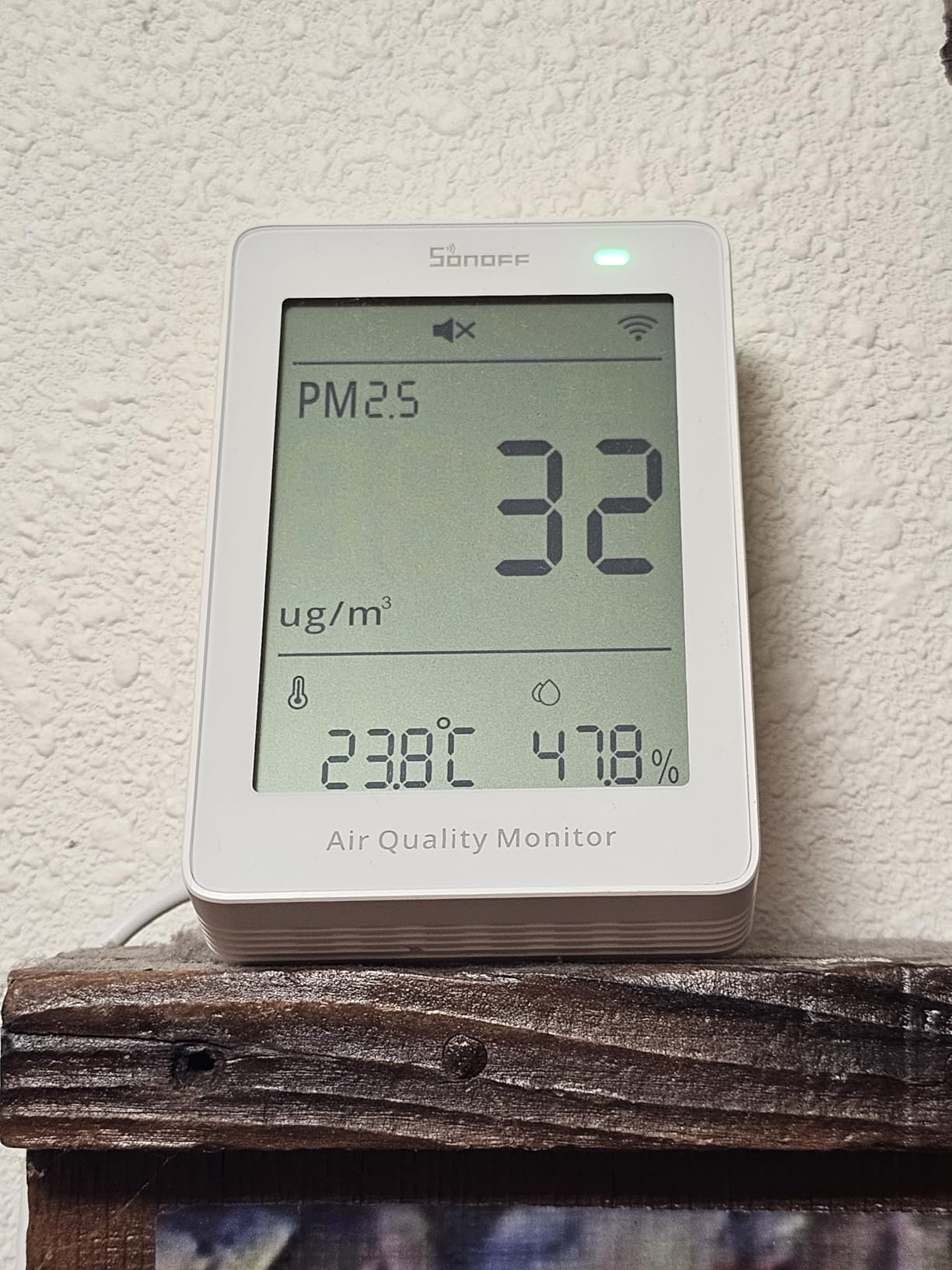 SONOFF SAWF-07P Smart Indoor Air Quality Monitor with PM2.5, PM10, Temperature & Humidity Sensor, Real-Time Display, Notification, Matter-Compatible, 2.4GHz WiFi, 3.73-inch Screen, for Bedroom, Nusery customer photo 1