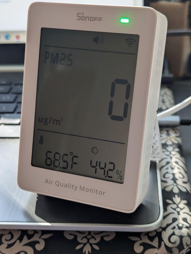 SONOFF SAWF-07P Smart Indoor Air Quality Monitor with PM2.5, PM10, Temperature & Humidity Sensor, Real-Time Display, Notification, Matter-Compatible, 2.4GHz WiFi, 3.73-inch Screen, for Bedroom, Nusery customer photo 2