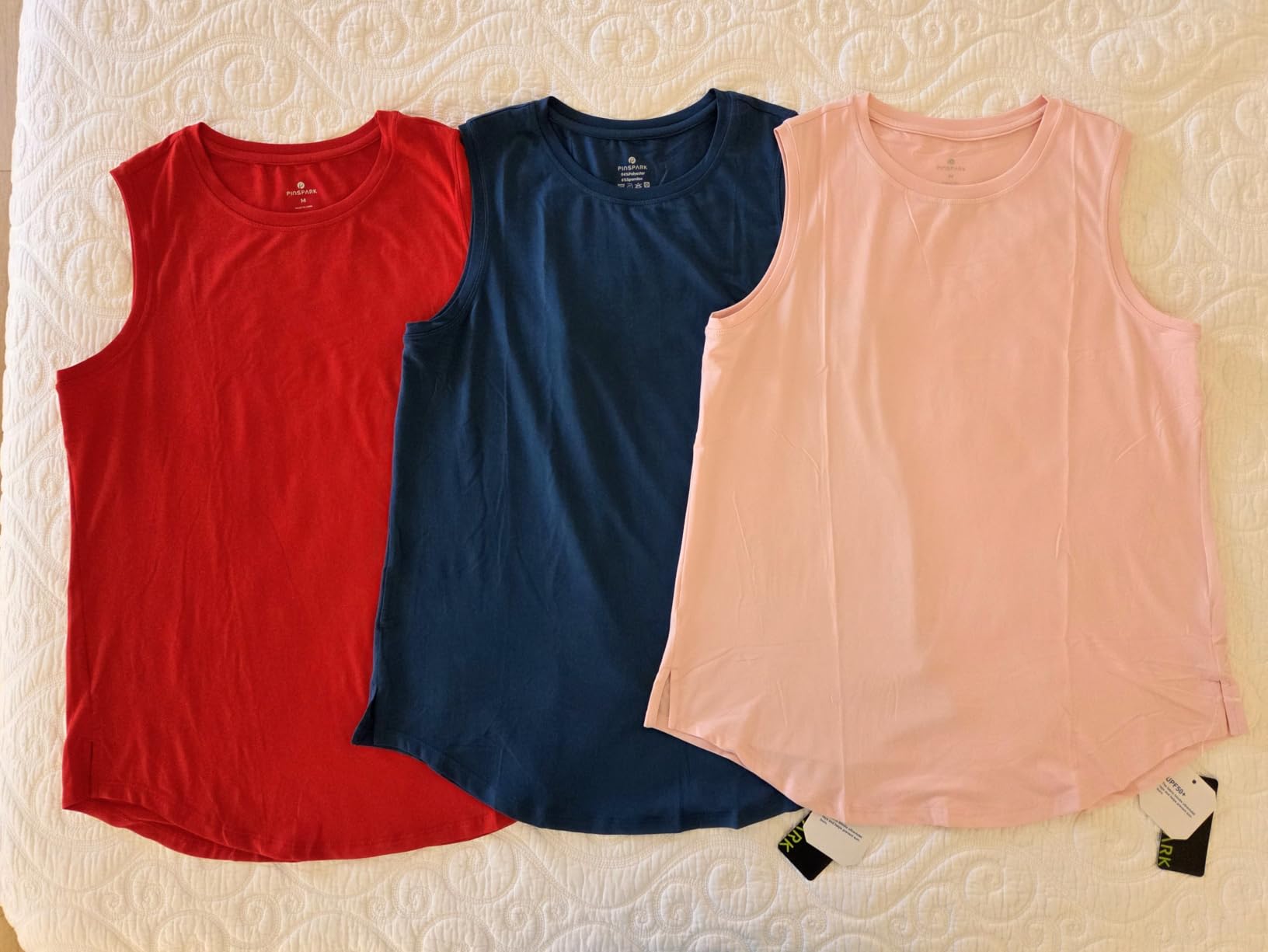 Workout Tops for Women Sleeveless Athletic Tank Tops UPF 50+ Running Tanks with Side Slits Loose Fit Gym Yoga Shirt customer photo 1