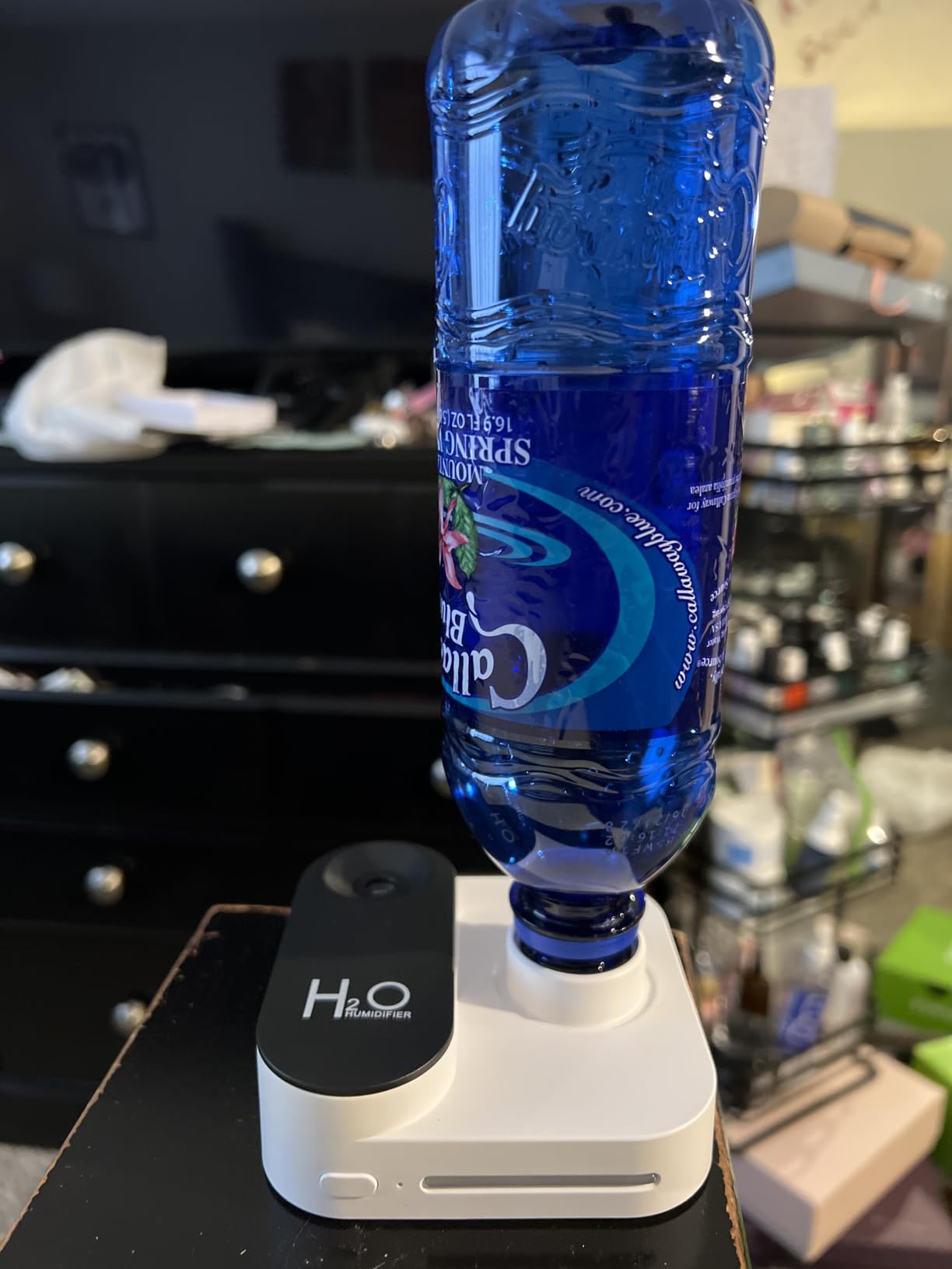 Travel Humidifier, Portable Mini Cool Mist Humidifier, Small Bottle Humidifier with Auto Shut-Off, Night Light, USB Rechargeable, for Bedroom, Office, Hotel, Car and Plants,White customer photo 1