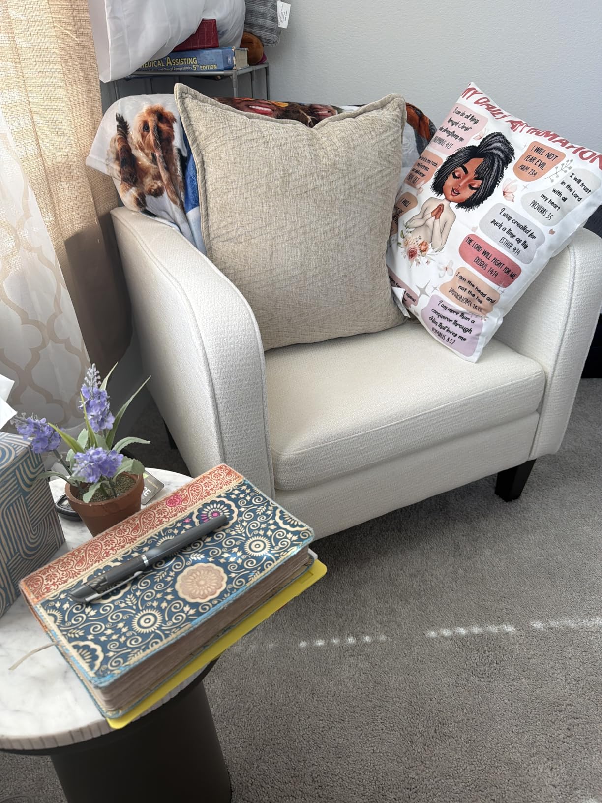 DUMOS Folding Floor Chair with Back Support, Adjustable 14-Position Floor Seating with Comfy Teddy Velvet for Adults & Kids, Reading, Gaming, Meditation, Watching, Grey customer photo 2