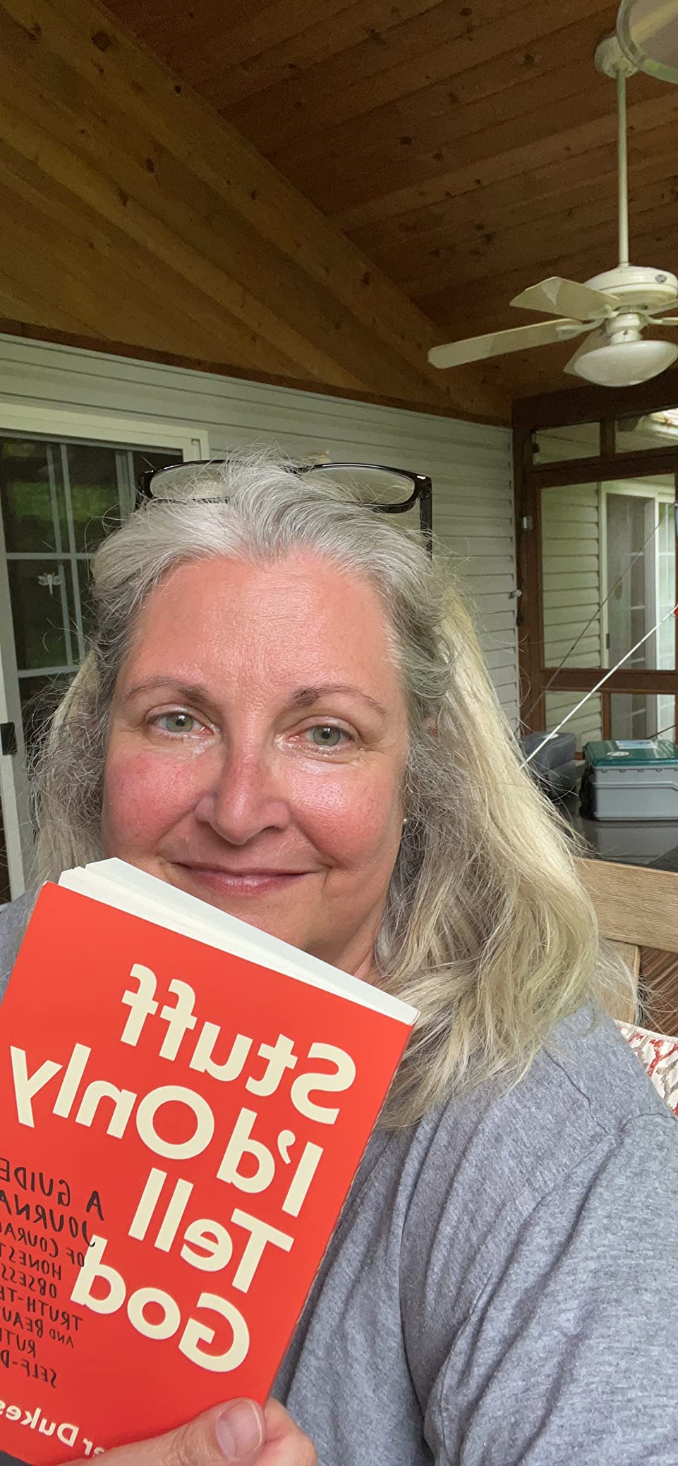 Stuff I'd Only Tell God: A Guided Journal of Courageous Honesty, Obsessive Truth-Telling, and Beautifully Ruthless Self-Discovery (Creative Self-Care for Women, Men + Teens with Prompts, Lists + More) customer photo 1