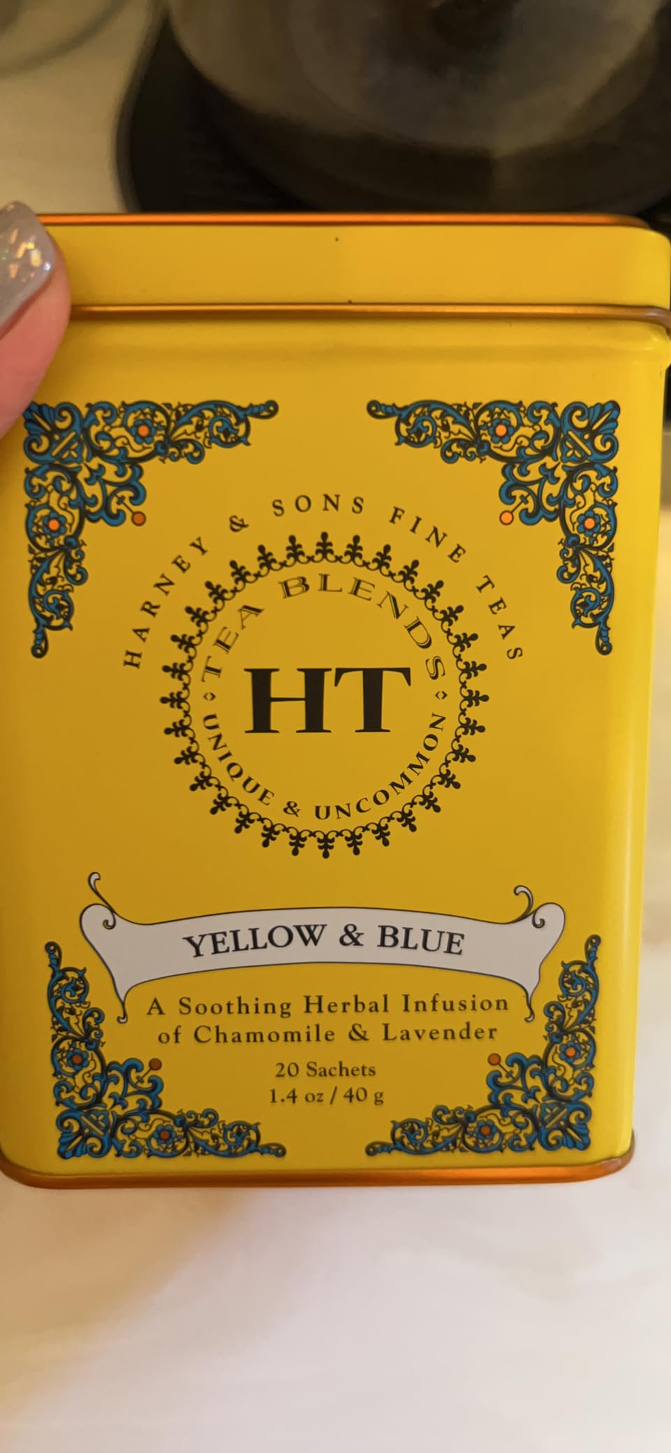 Harney & Sons Master Yellow & Blue Tea Tin - Herbal Blend of Chamomile, Lavender, and Cornflowers - 20 Sachets customer photo 1