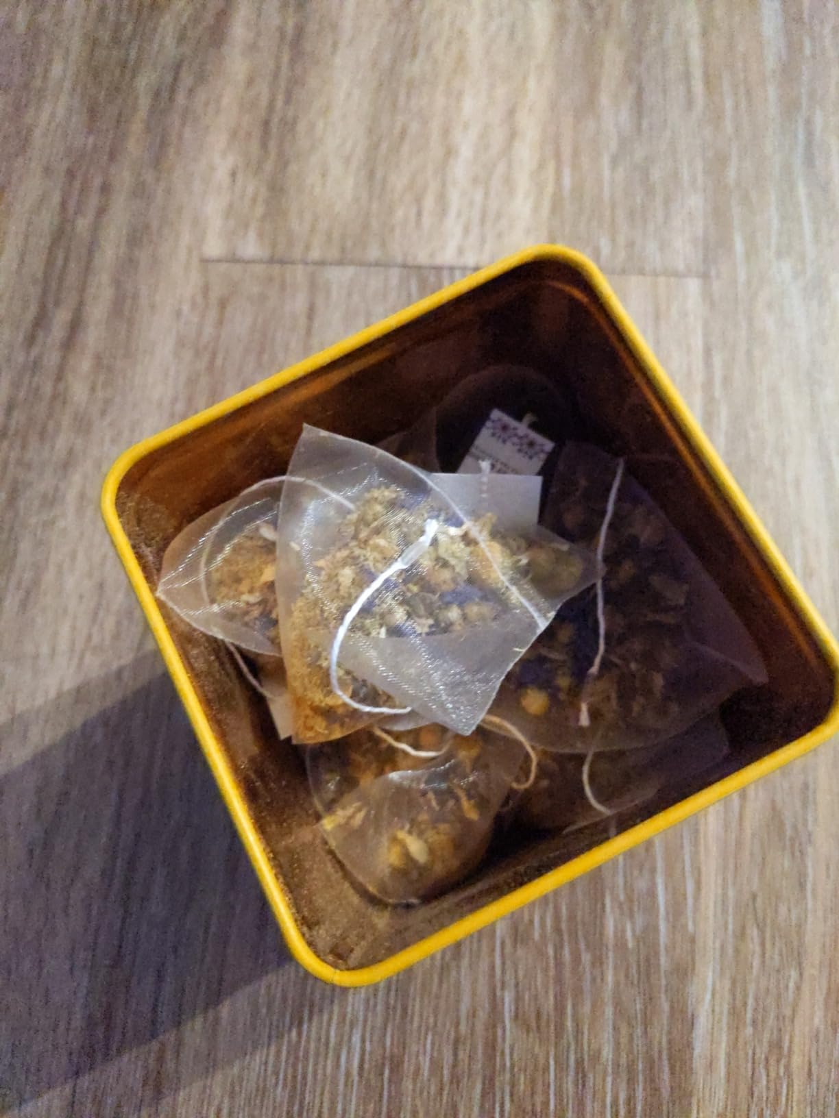 Harney & Sons Master Yellow & Blue Tea Tin - Herbal Blend of Chamomile, Lavender, and Cornflowers - 20 Sachets customer photo 2