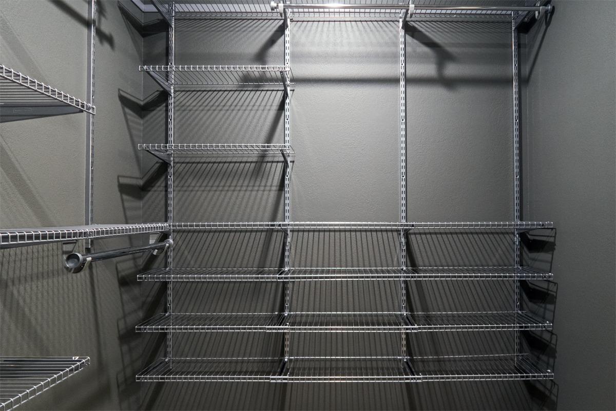 Rubbermaid Configurations Deluxe Custom Closet Kit 3-6 Ft. Adjustable Metal Wire Shelving White Finish Expandable Organization System Hardware Included for Home Closet/Pantry/Laundry/Mudroom customer photo 2