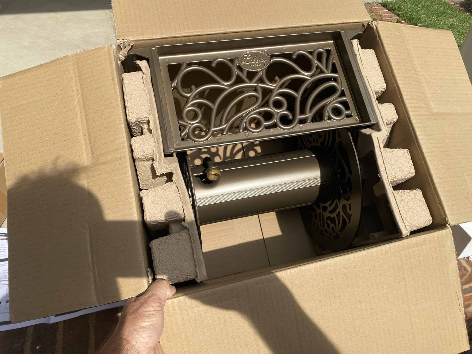 Liberty GARDEN 704 Decorative Cast Aluminum Wall Mount Garden Hose Reel customer photo 1