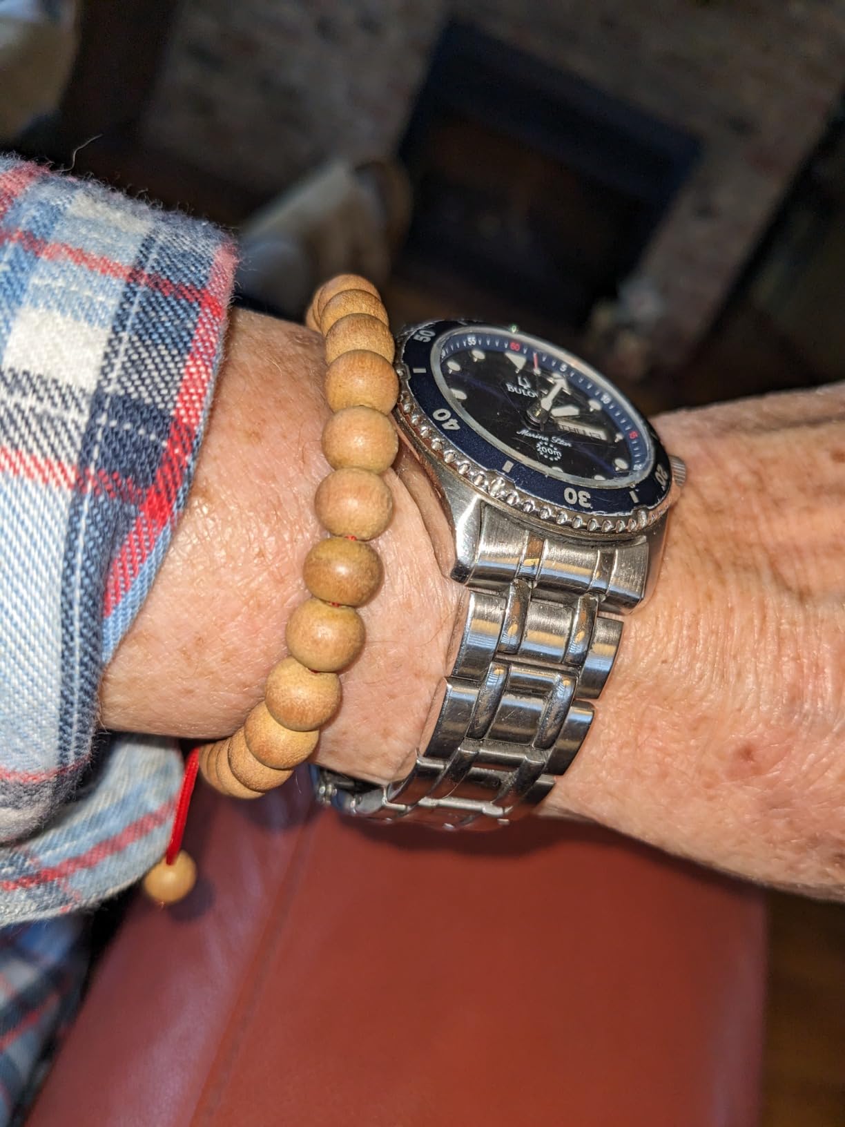 Tibetan Sandalwood Wrist Mala Bracelet for Meditation customer photo 1
