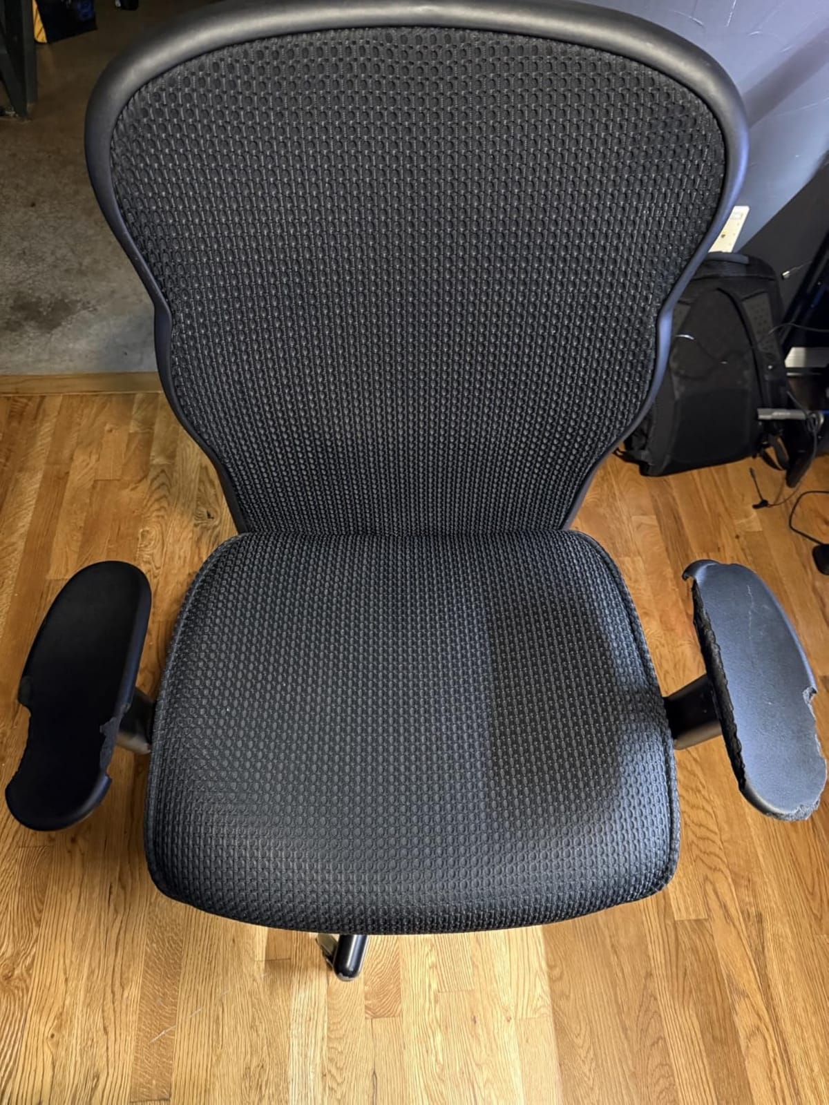 HON Wave Big and Tall Ergonomic Office Chair, Heavy Duty Desk Chair, Black | 450 lb Capacity, Lumbar Support, Adjustable Arms, Mesh Comfort customer photo 1