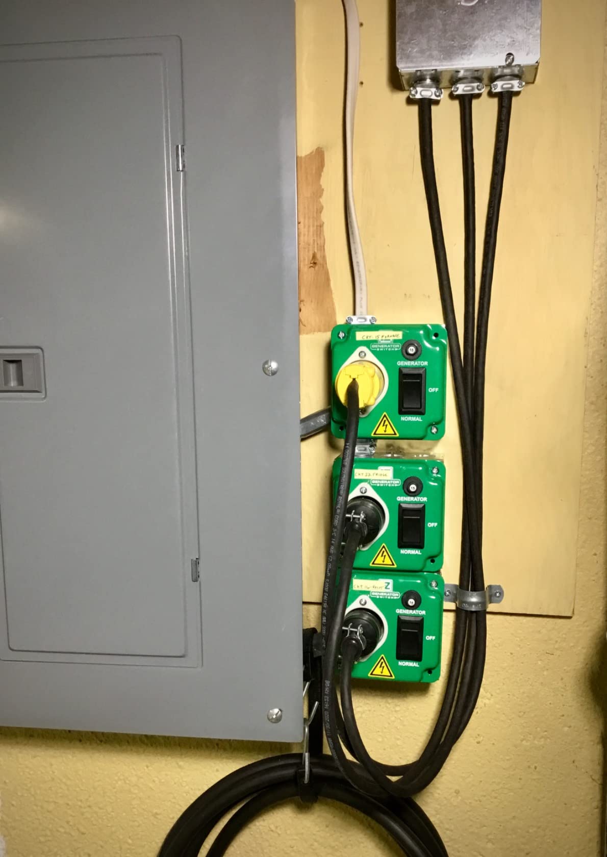 The Original, Patented, UL/CSA Approved Manual Transfer Switch - Made in the USA customer photo 1