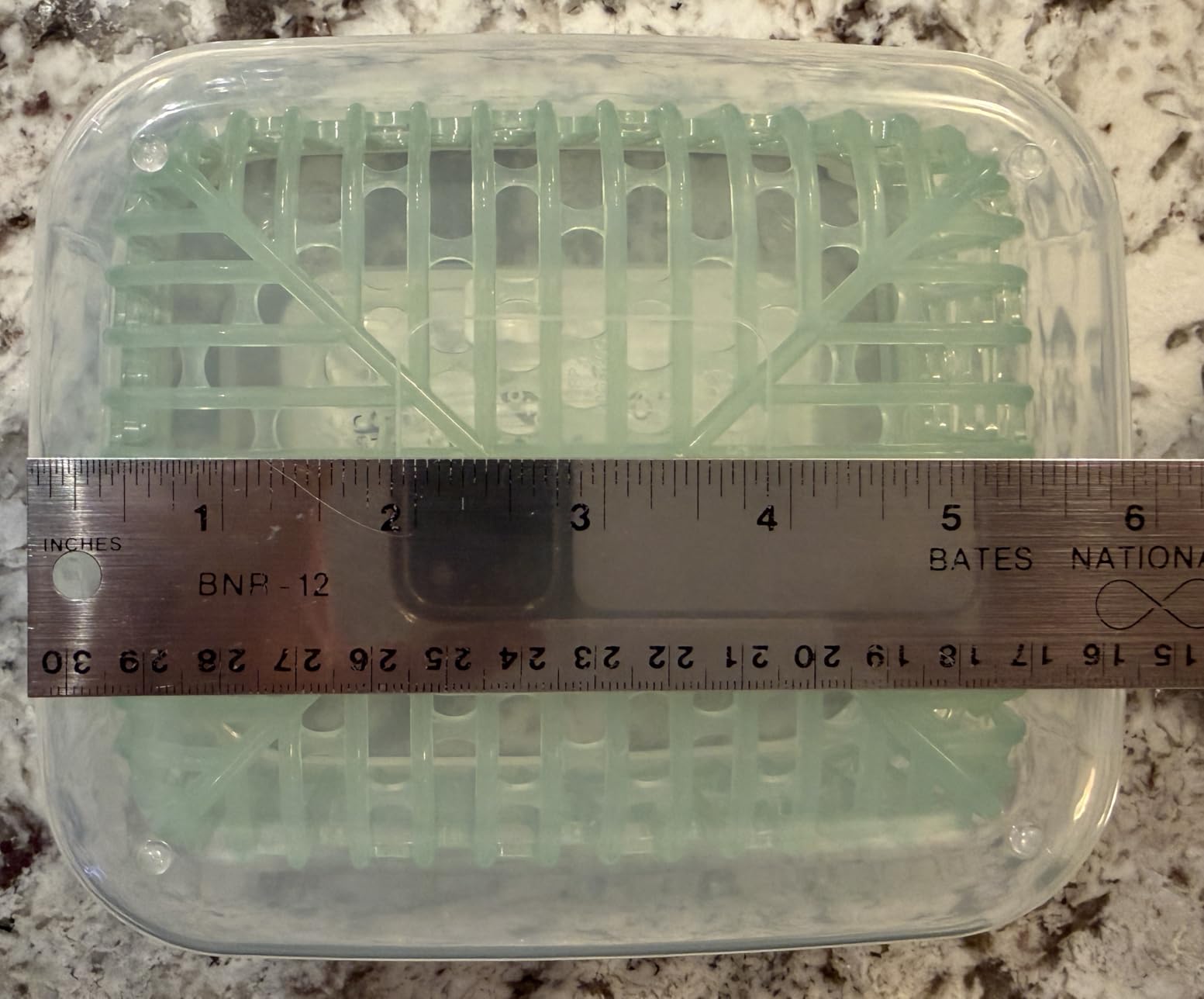 OXO Good Grips GreenSaver Produce Keeper - Large, White customer photo 1