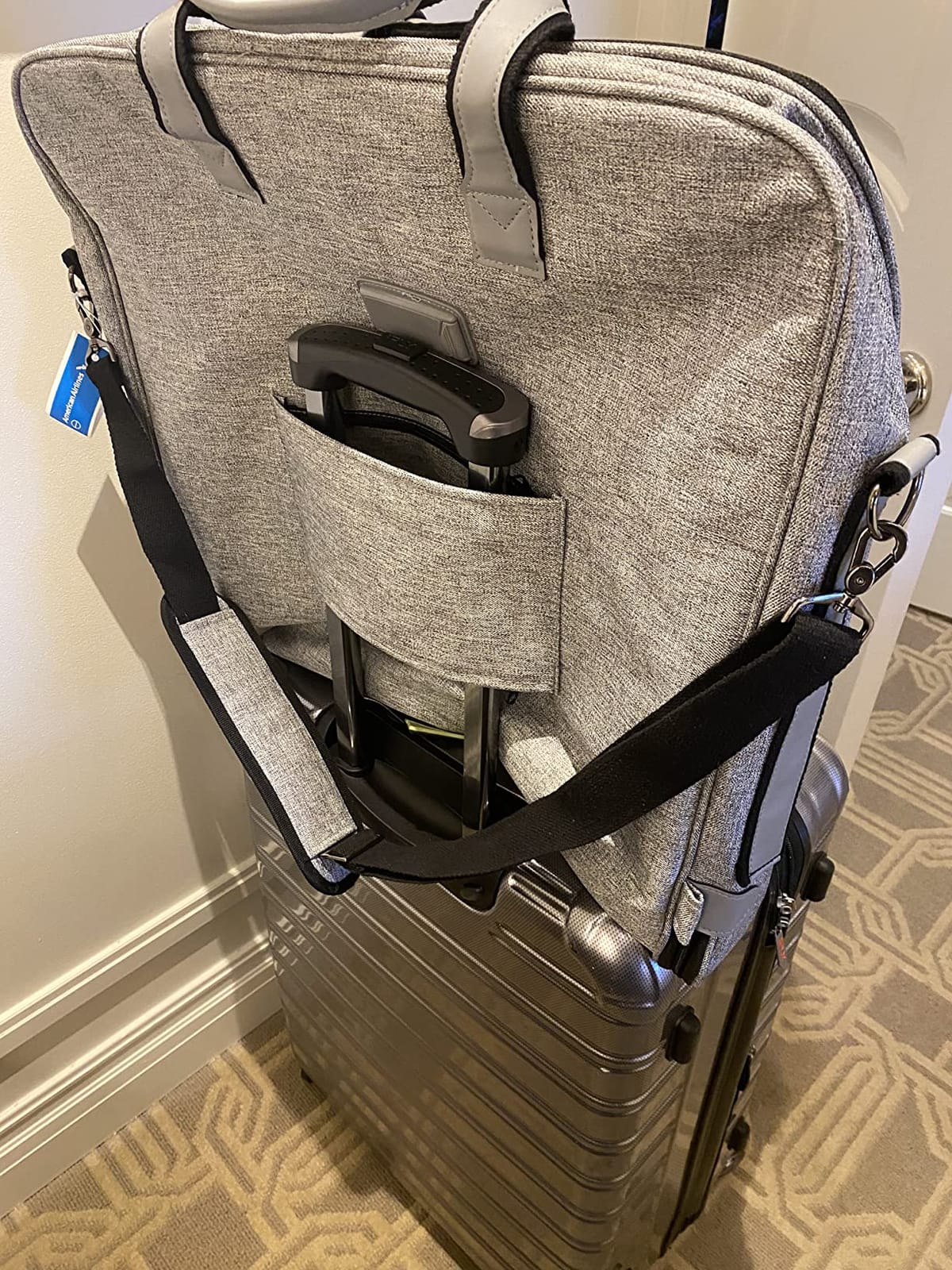 ZEGUR Premium Suit Garment Bag Carry On - Hangs 4 Suits - Travel & Business with Shoulder Strap and Laptop Compartment customer photo 1