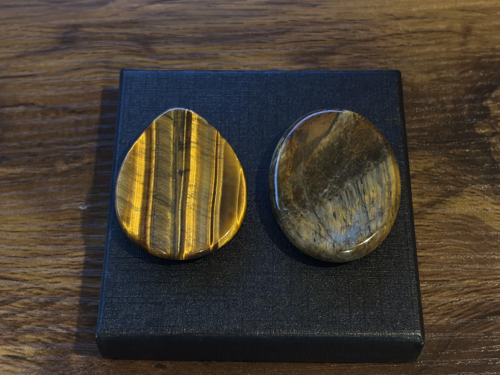 Tiger's Eye Thumb Worry Stone Healing Crystal Pocket Palm Stone Worry Stones for Anxiety Stress Relief customer photo 1