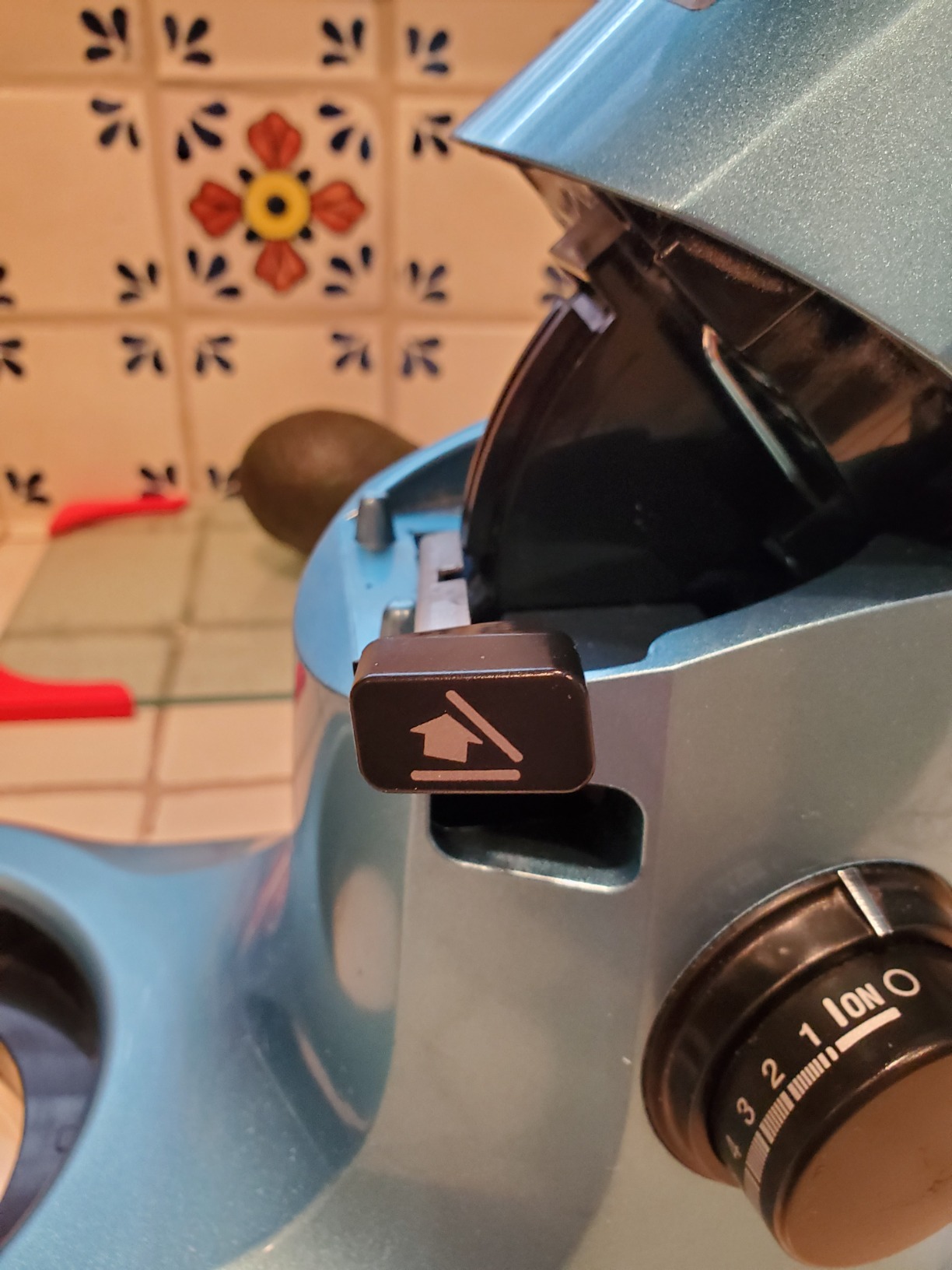 Hamilton Beach 4 Qt Electric Stand Mixer With 7 Speeds, Easy-Carry Handle, Planetary Mixing, Splash Guard, 300 Watts customer photo 2