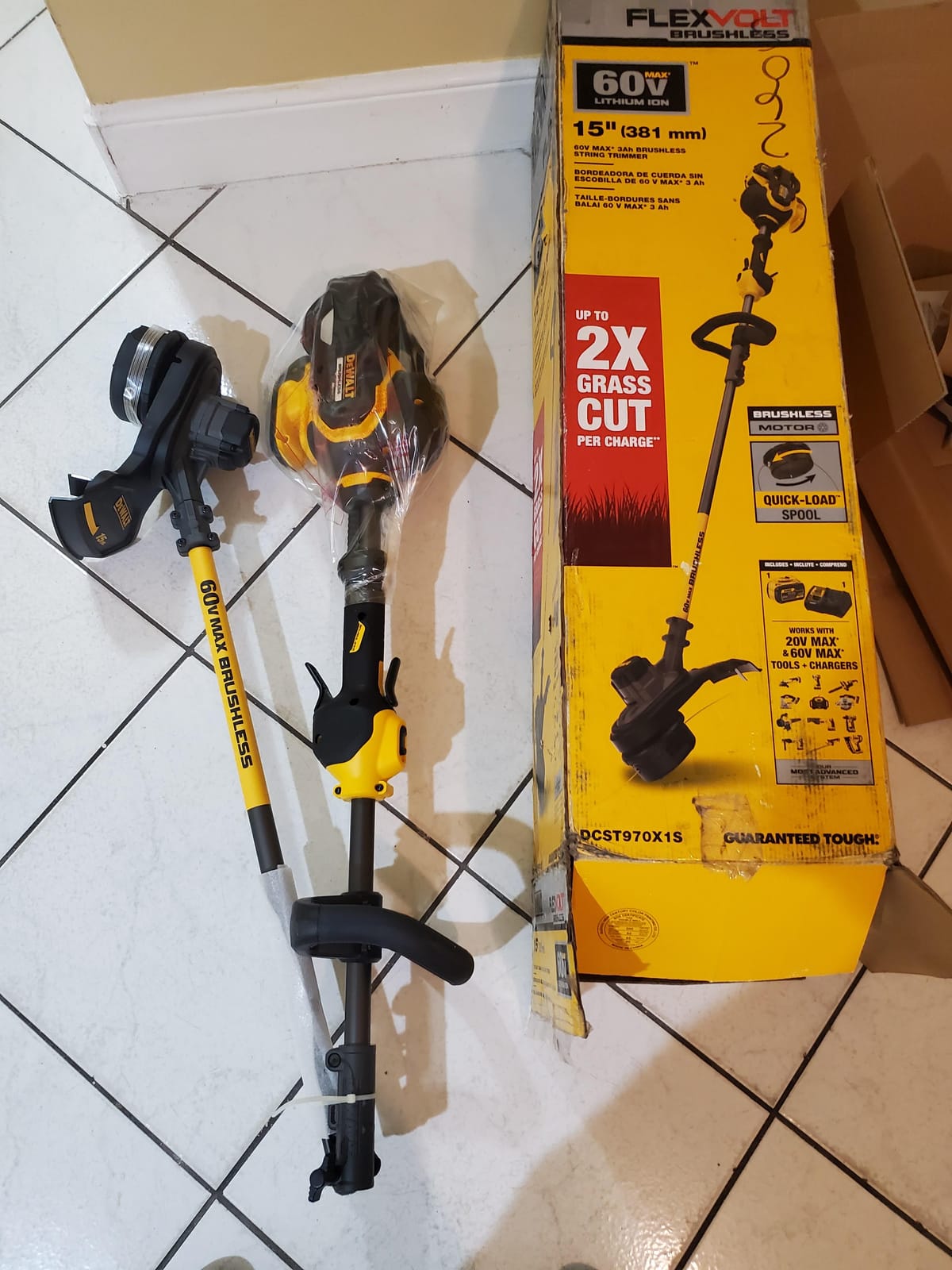 DEWALT DCST970B FLEXVOLT 60V MAX Cordless String Trimmer, Tool Only customer photo 1
