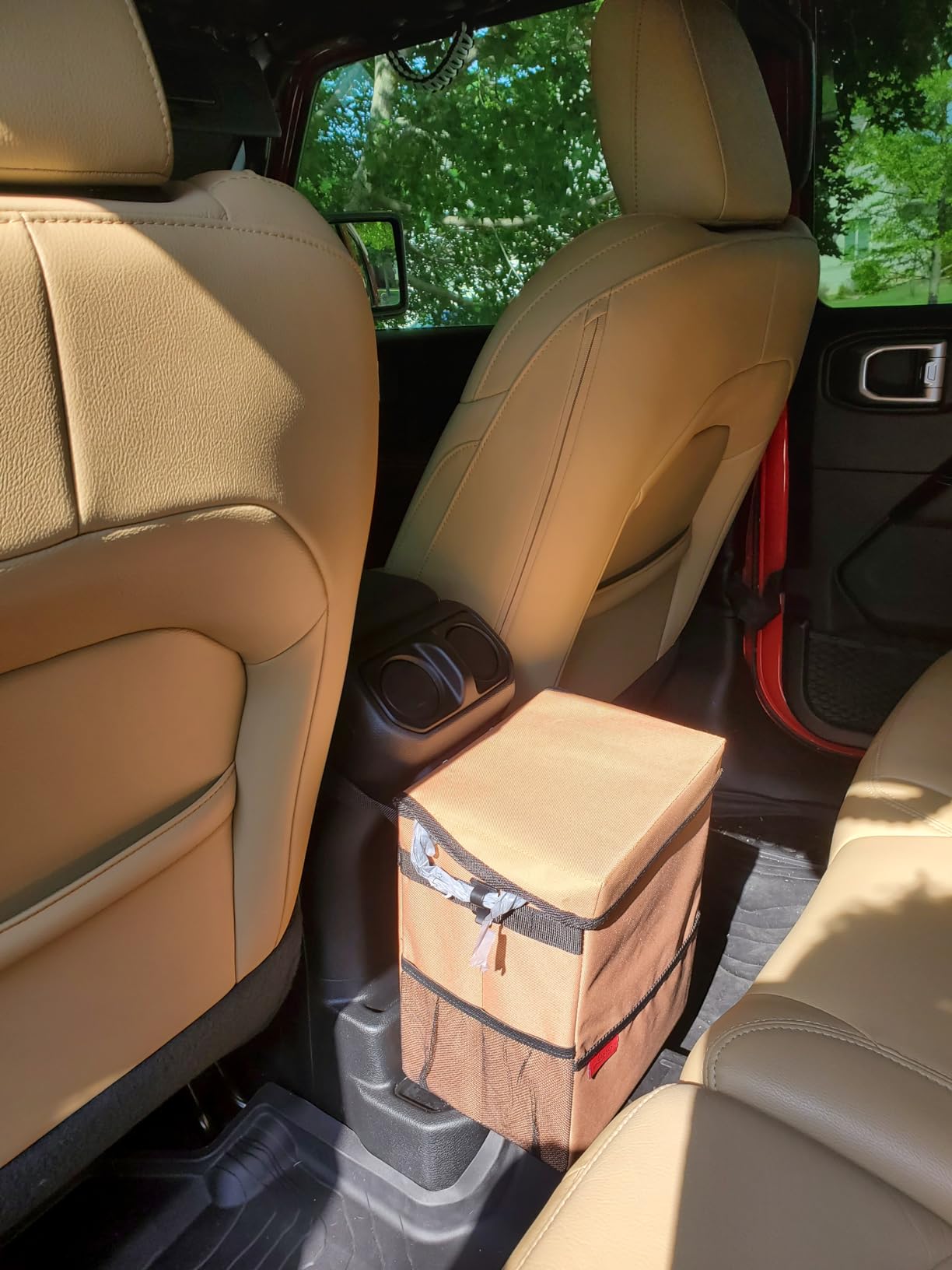 Lusso Gear Car Trash Can - 2.5-Gallon, Black, Round - Leak-Proof & Spill-Proof Lid & Waterproof Removable Liner - Hanging Car Trash Bin & Organizer for SUV, Truck & Minivan customer photo 2