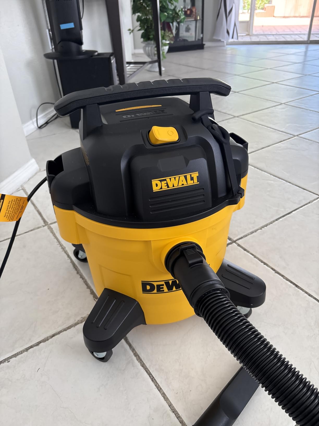 DEWALT Shop Vacuum 6 Gal 4 HP Poly Wet/Dry Vacuum with Blower DXV06P customer photo 1