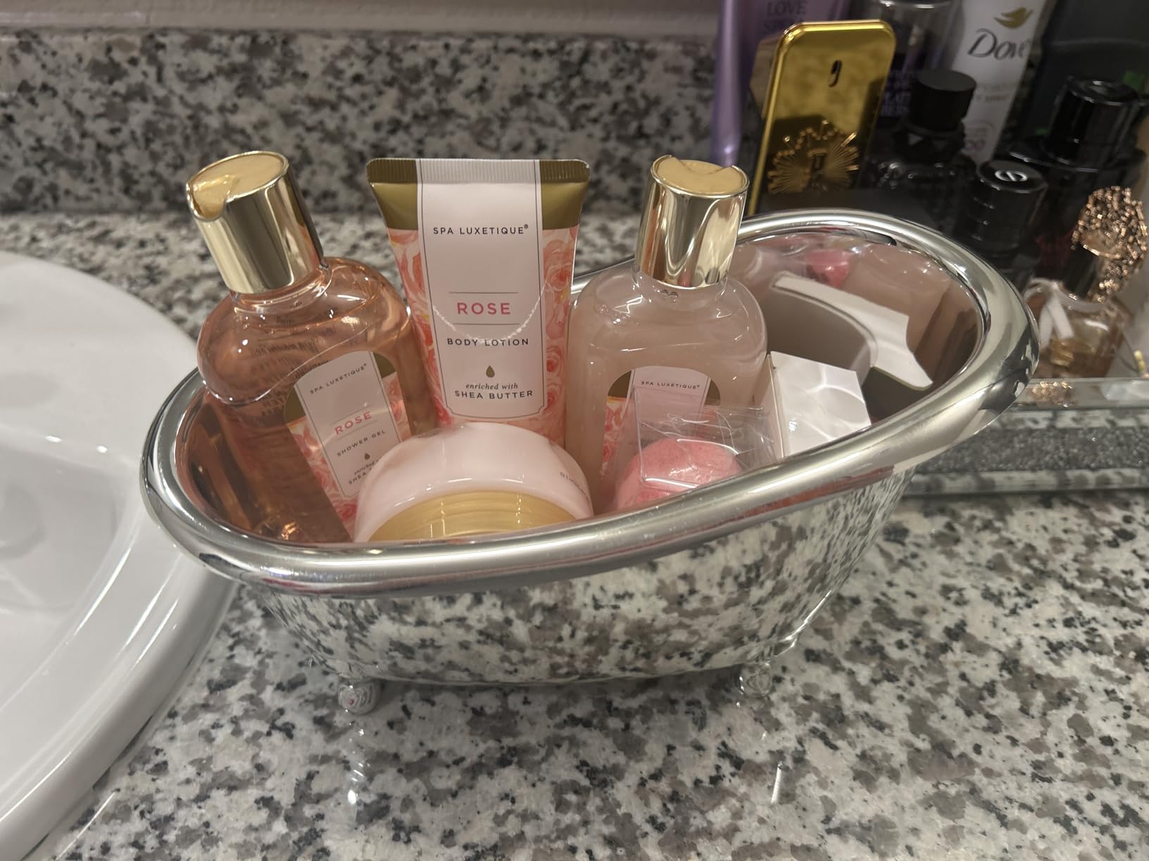 Spa Luxetique Spa Gift Baskets for Women, 8 Pcs Lavender Lotion Set with Bubble Bath, Shower Gel, Birthday Anniversary Self Care Kit for Her, Christmas Gifts for Mom customer photo 1