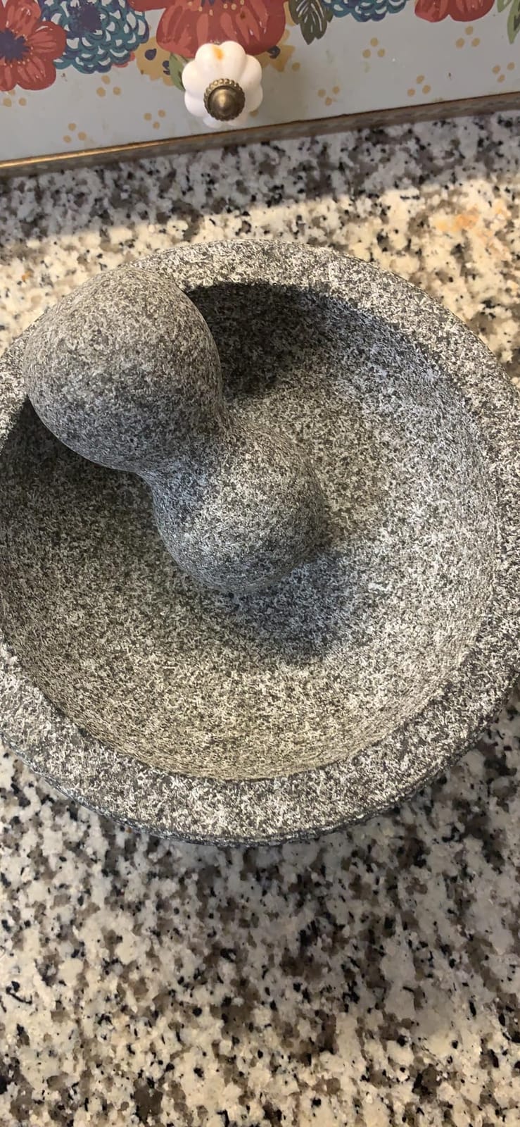 Umien Granite Mortar and Pestle Set - 8-Inch Natural Stone Molcajete with Avocado Tool - 3.5 Cup Capacity for Spices, Herbs, Pestos & Guacamole - Premium Kitchen Gift (Grey) customer photo 1