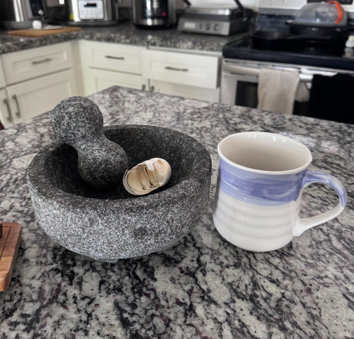 Umien Granite Mortar and Pestle Set - 8-Inch Natural Stone Molcajete with Avocado Tool - 3.5 Cup Capacity for Spices, Herbs, Pestos & Guacamole - Premium Kitchen Gift (Grey) customer photo 2