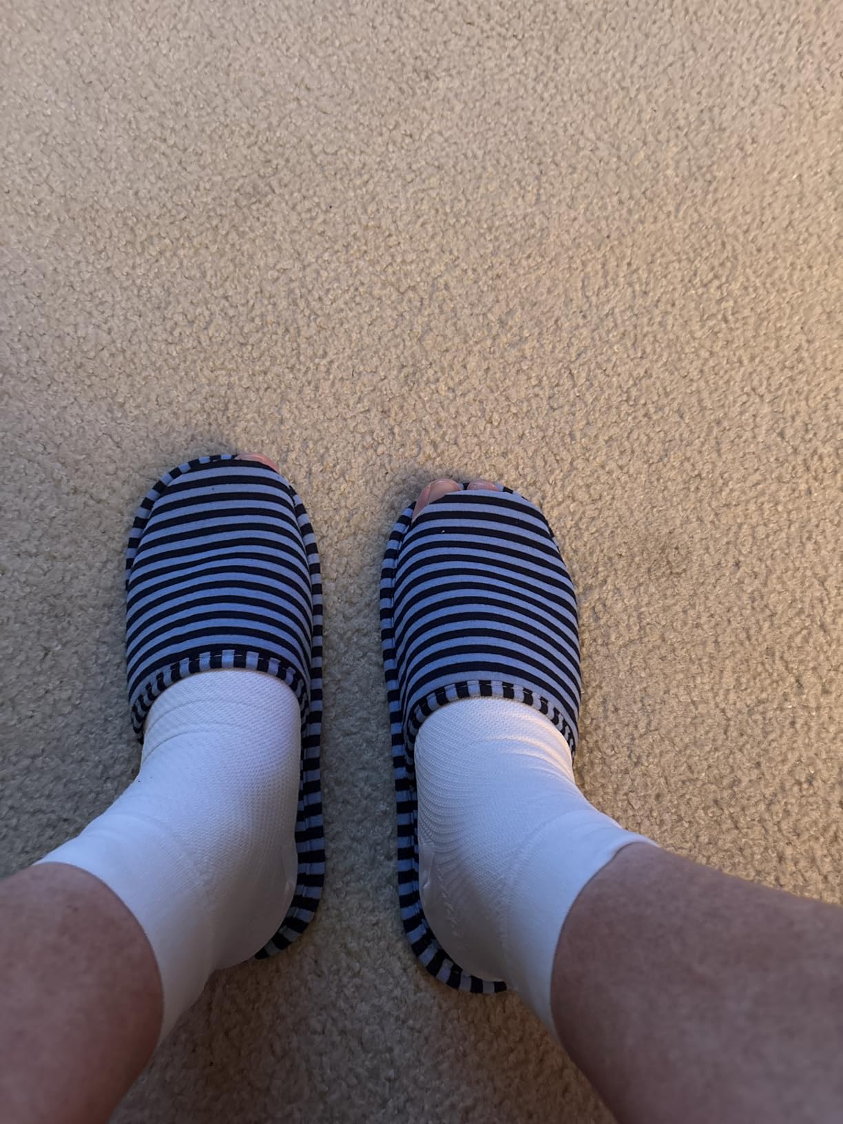 Non-Disposable Travel Slippers Portable Cotton Spa Hotel Guest Indoor Slippers customer photo 2